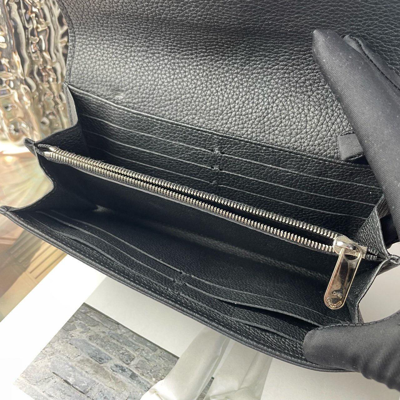 Louis Vuitton - Portefeuille Iris - Leather - Black - (Medium)