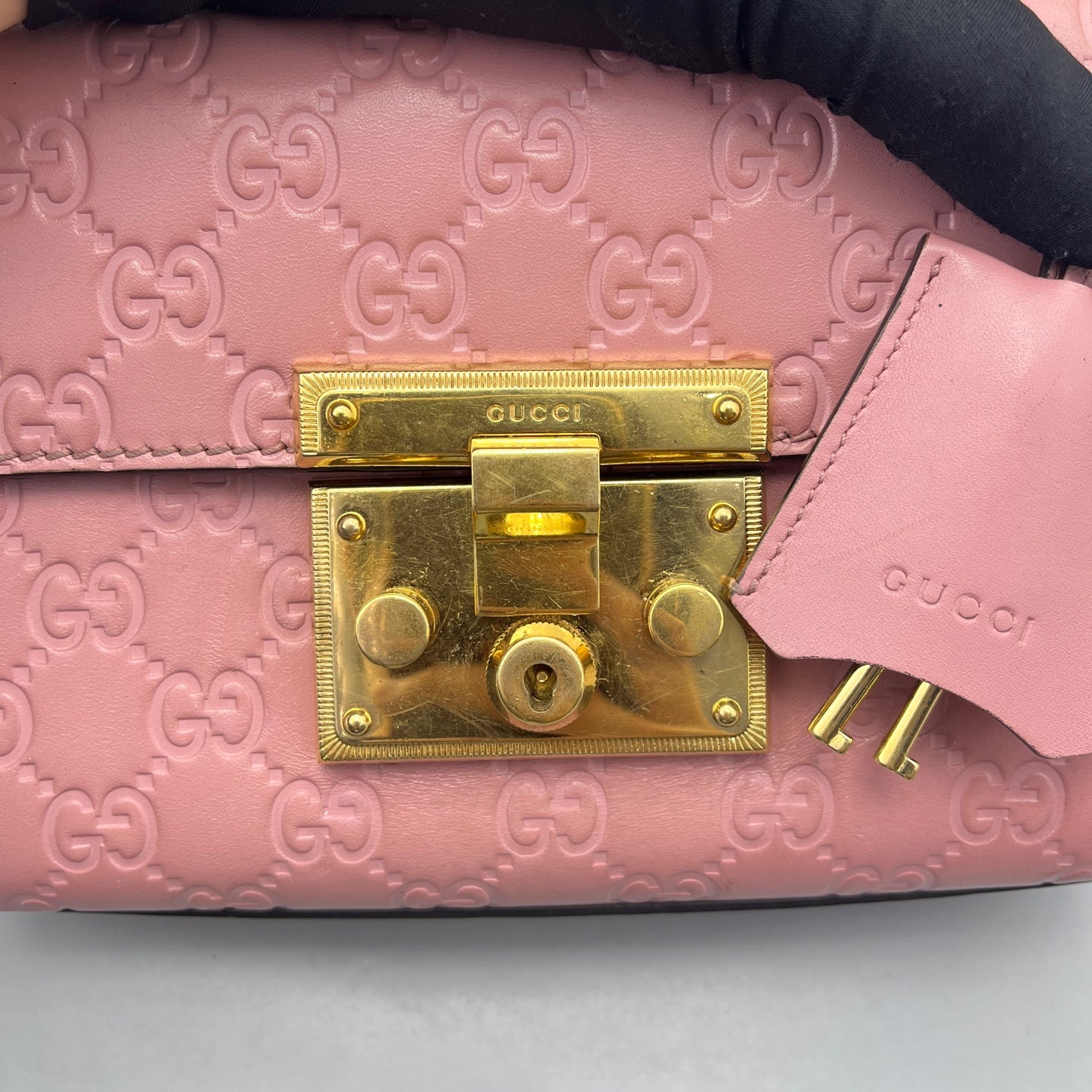 Gucci - Padlock Shoulder Bag - Leather - Pink - (mini)