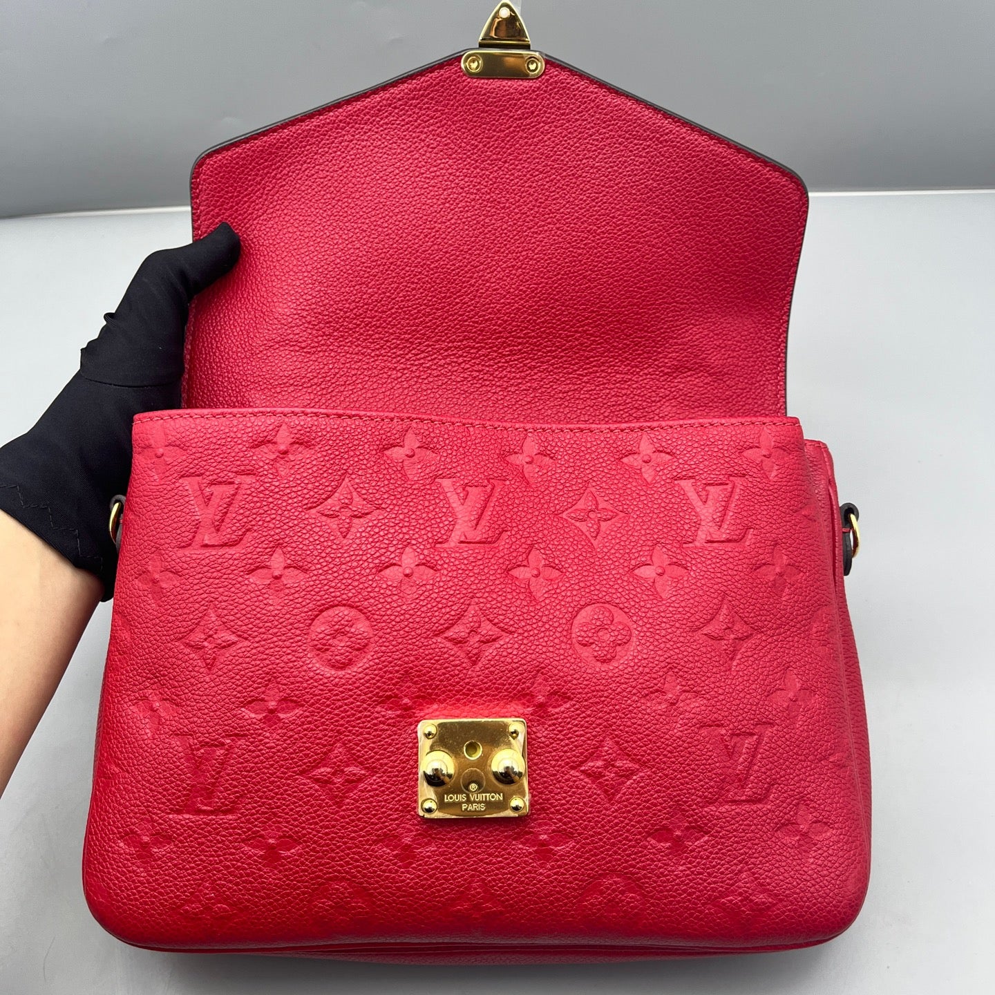 Louis Vuitton - Pochette Metis - Leather - Red - (small)
