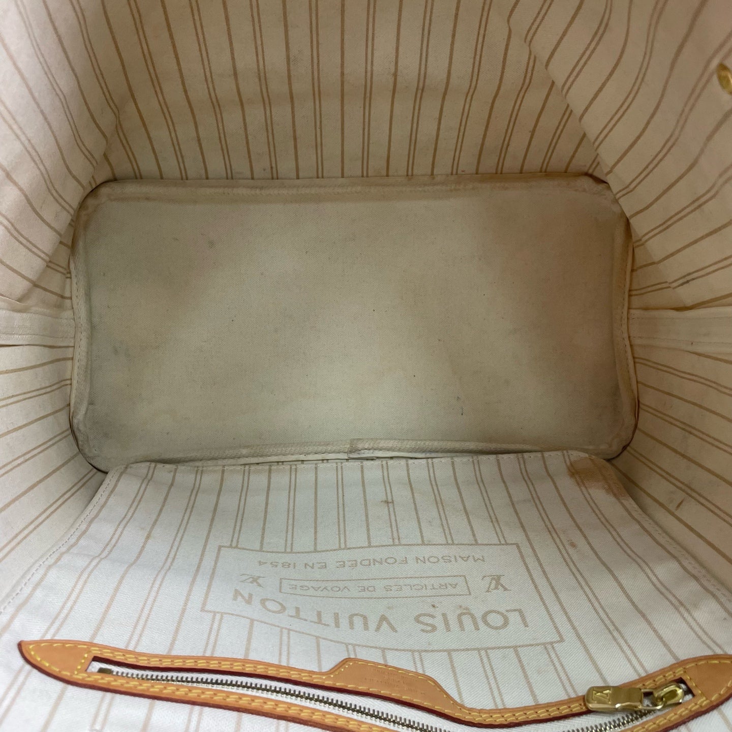 Louis Vuitton - Neverfull MM - Damier Azur coated canvas with natural cowhide leather trim - White - (Medium)