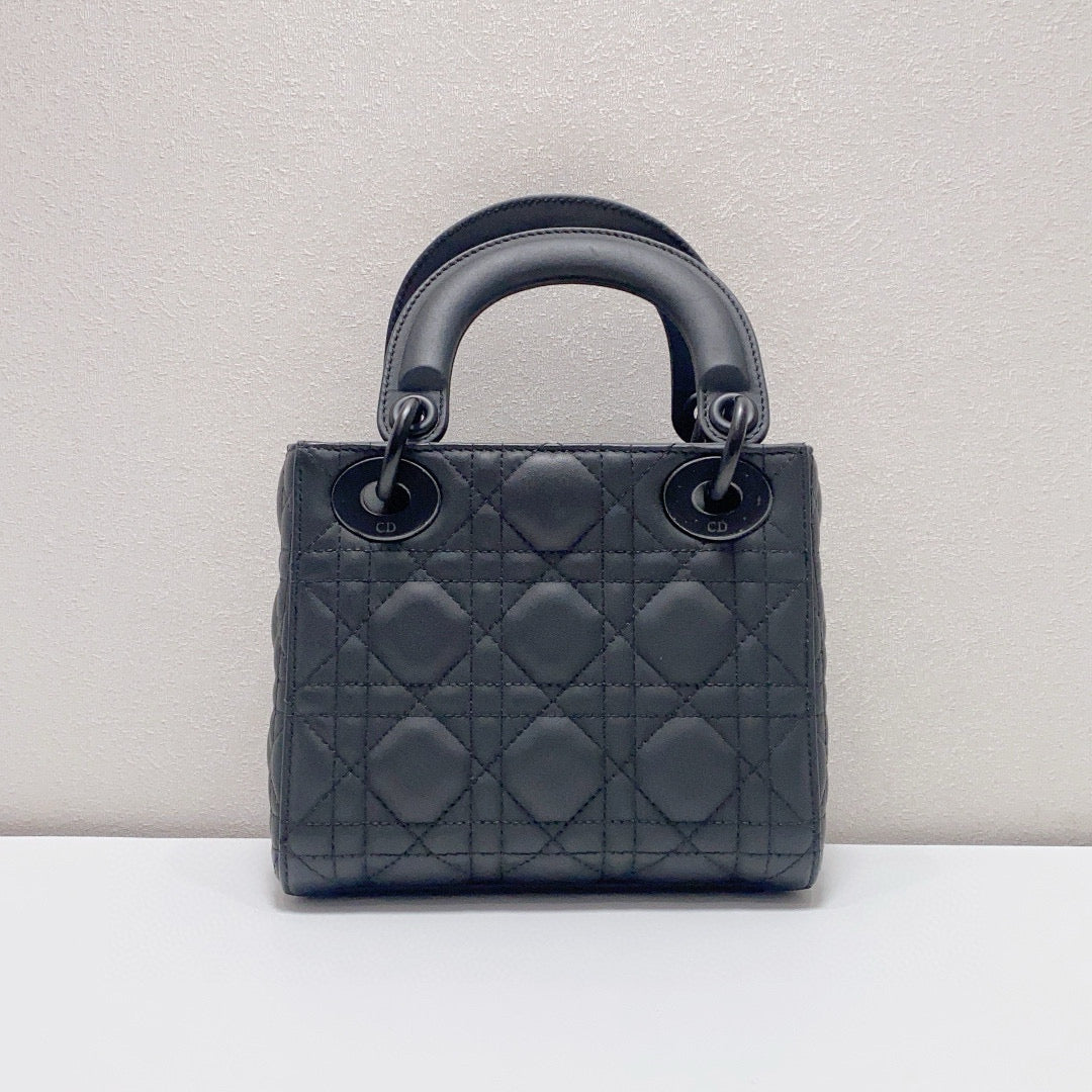 Dior - Lady Dior Mini Cannage Chain Handbag - Matte cowhide leather - Black - (mini)