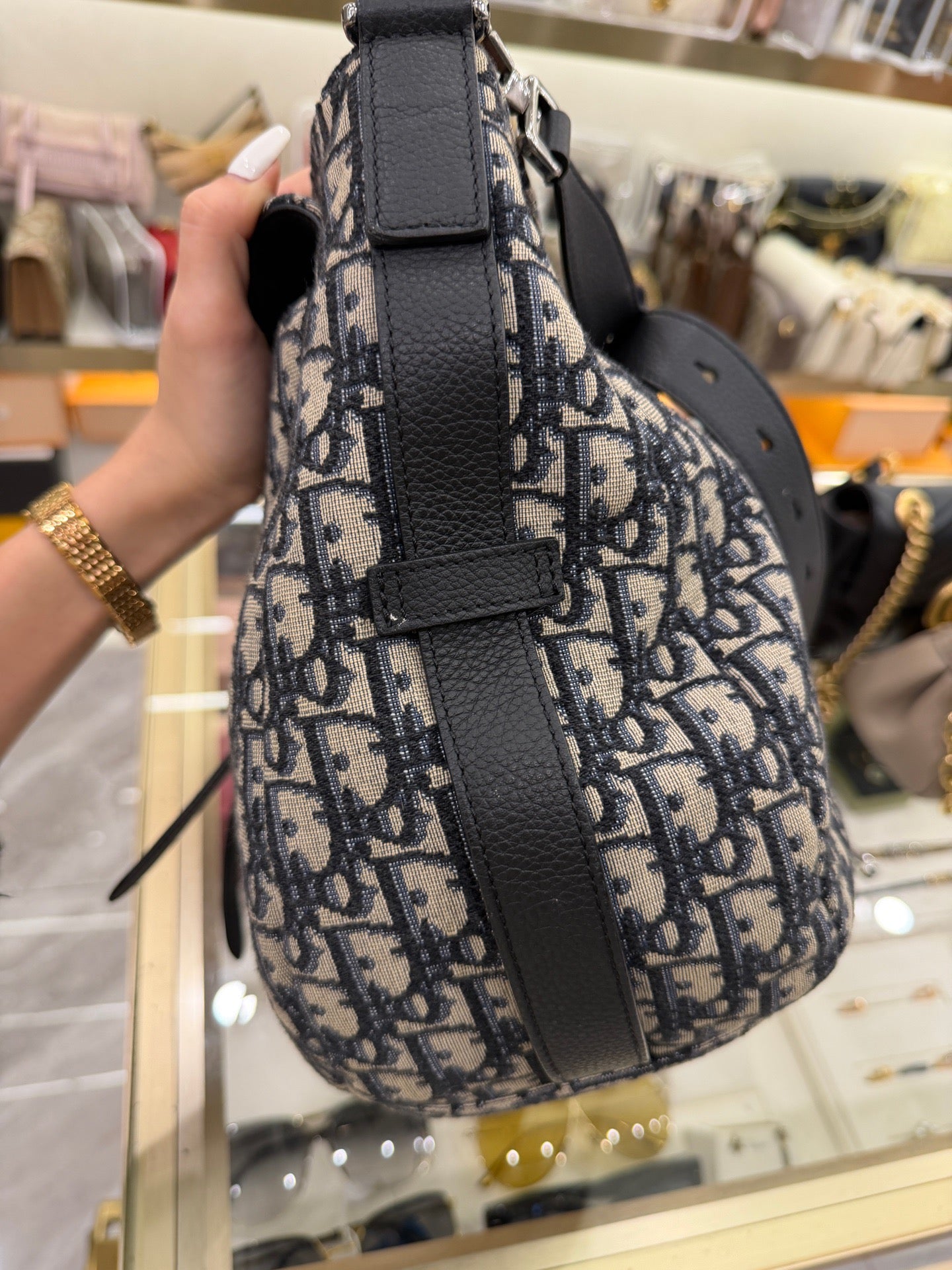 Dior - Saddle Soft Hobo Bag in Oblique Canvas - Oblique jacquard canvas with pebbled calfskin leather trim - Multicolour - (Large)