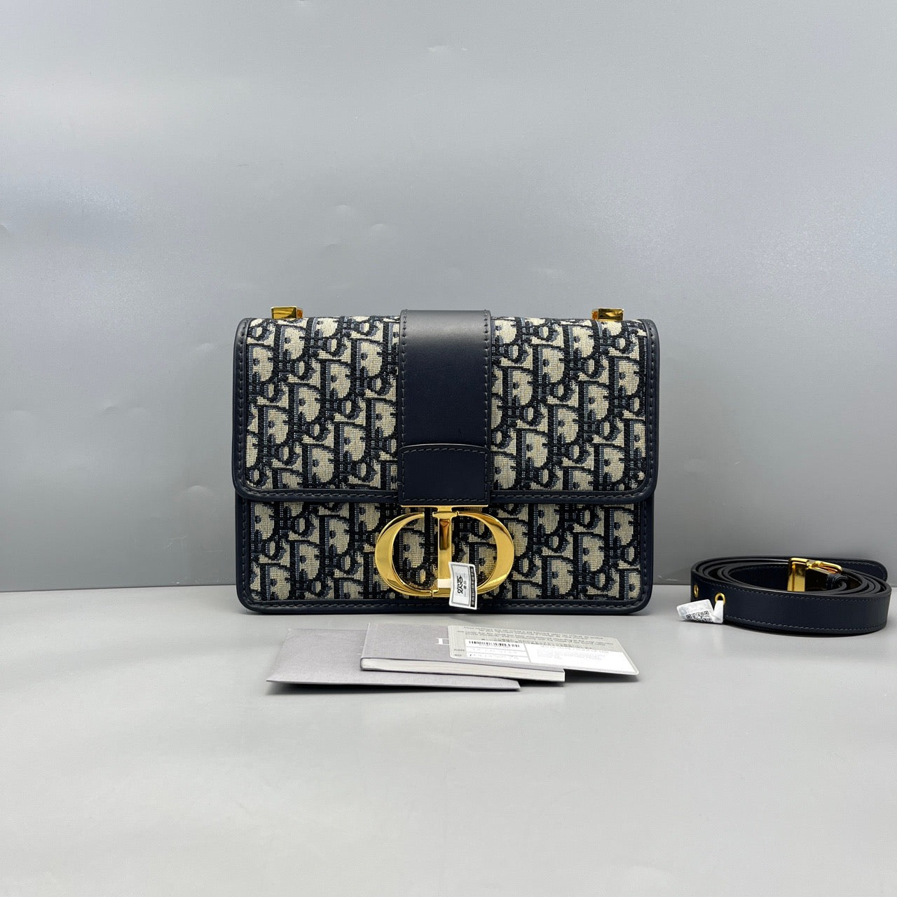 Dior - Montaigne 30 - Dior Oblique jacquard canvas with leather trim - Blue - (medium)