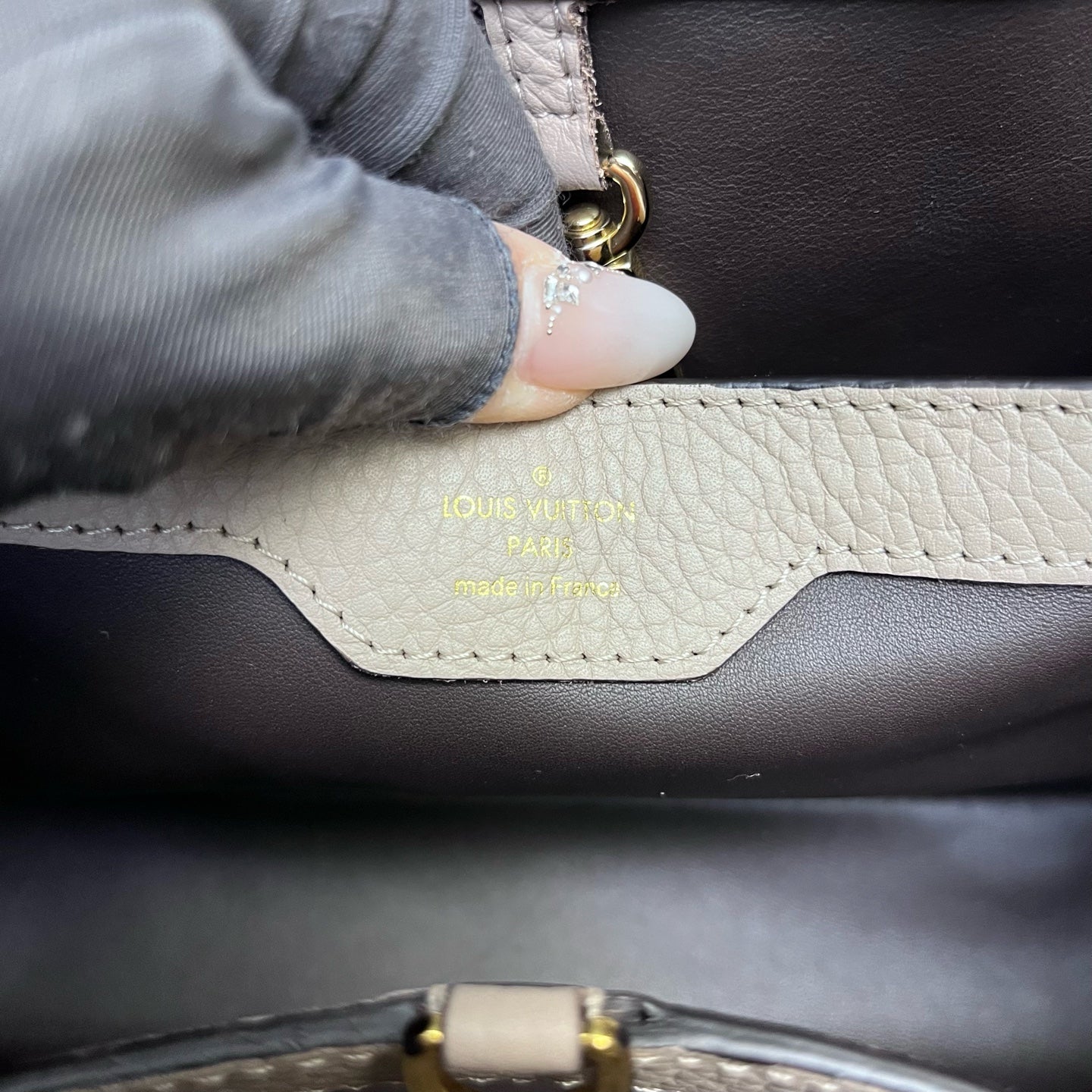 Louis Vuitton - Capucines BB - Taurillon leather - Grey - (Small)