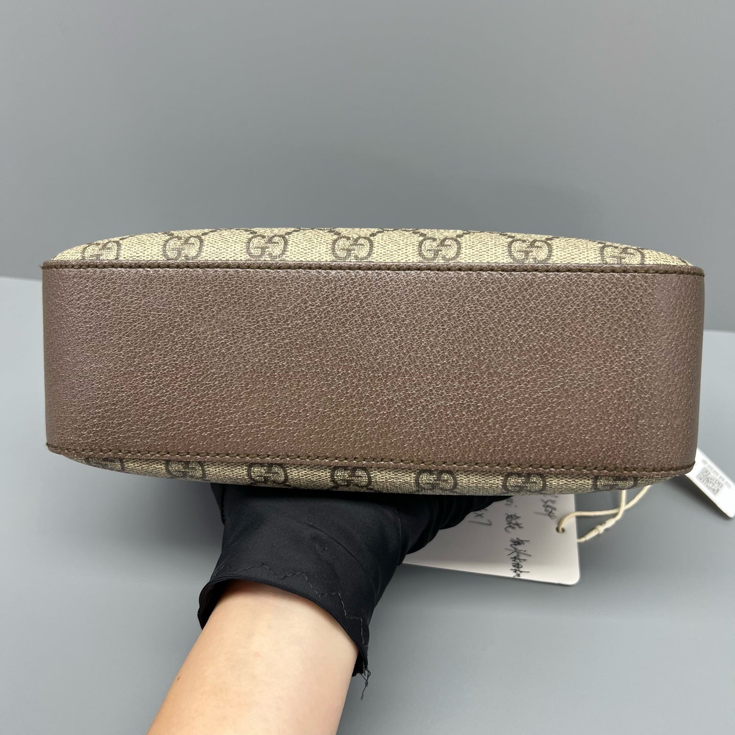 Gucci - GG Supreme Neo Vintage Camera Bag with Tiger Head - GG Supreme canvas with leather trim and fabric strap - Beige and brown with green and red accents - (Small)