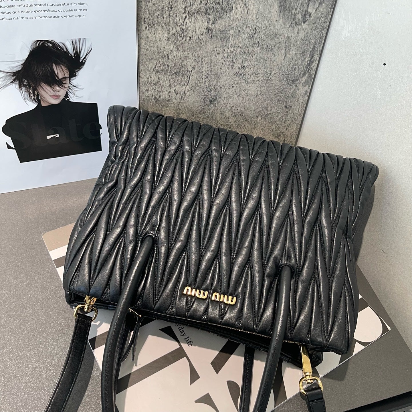Miu Miu - Classic Bowling Bag - Lambskin leather - Black - (Medium)