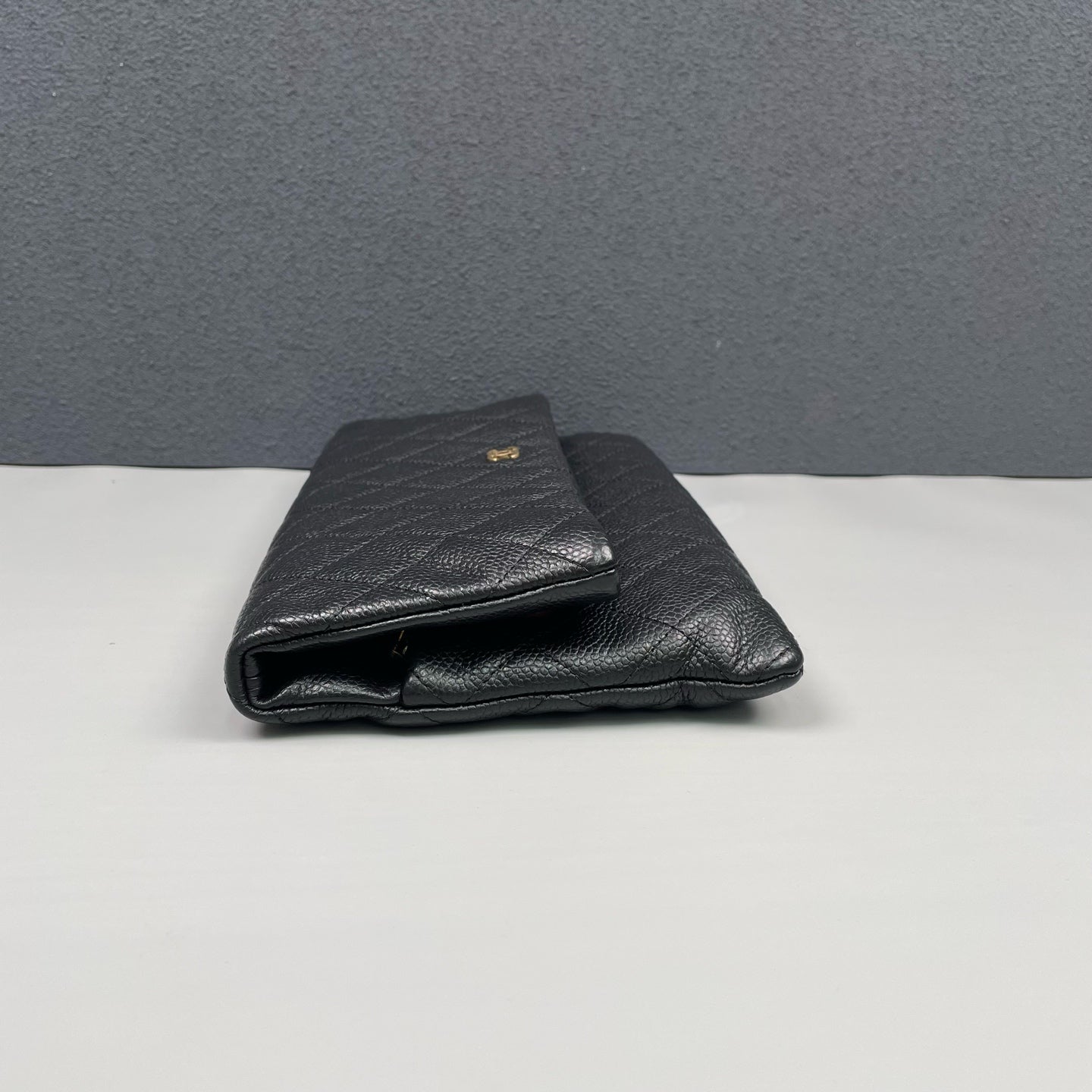 Chanel - Classic Quilted Clutch - Caviar leather - Black - (medium)