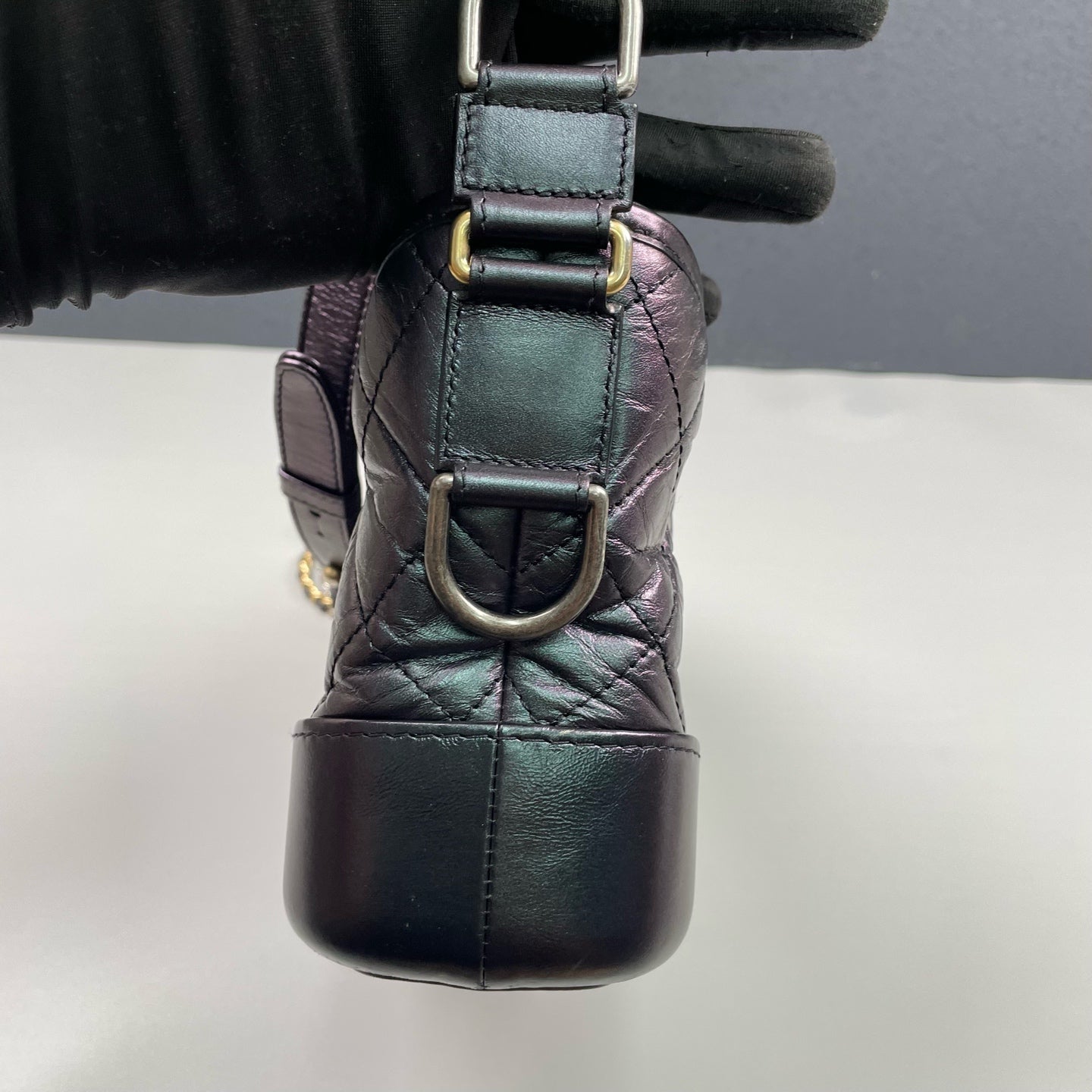 Chanel - Gabrielle Small Hobo Bag - Iridescent aged calfskin leather - Multicolour (Iridescent Purple/Blue) - (Small)