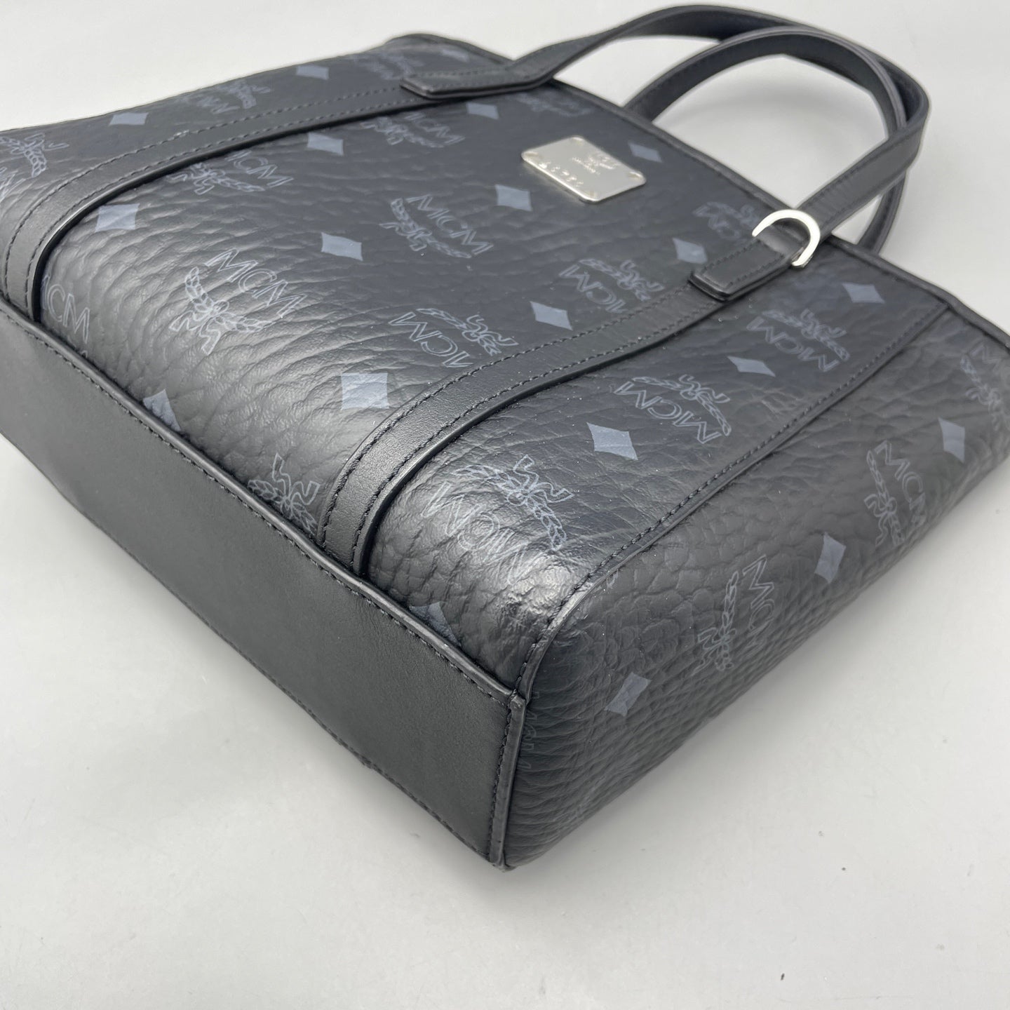 MCM - Essential Mini Tote Bag - Visetos coated canvas with leather trim - Black - (mini)