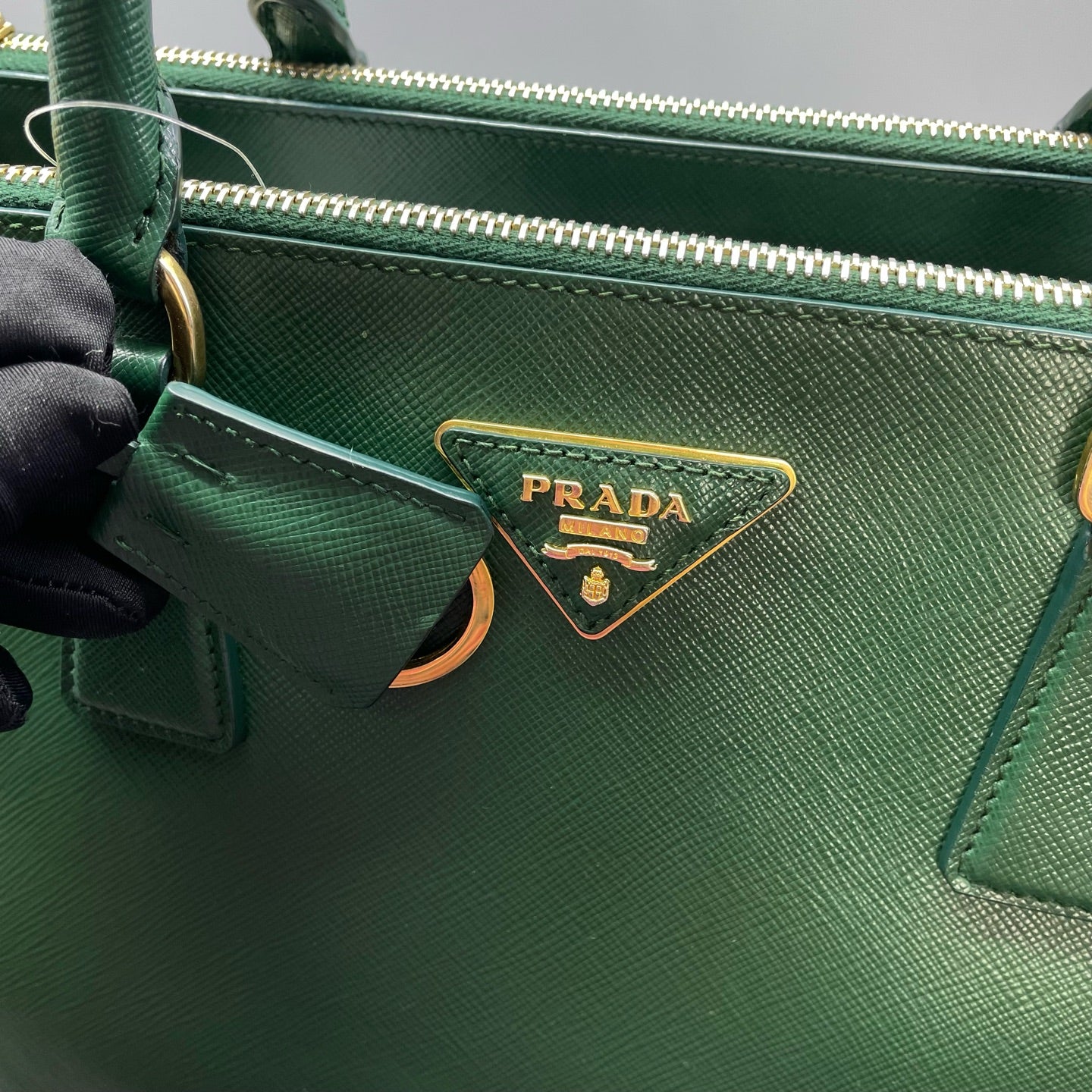 Prada - Saffiano Lux Tote - Leather - Green - (Medium)