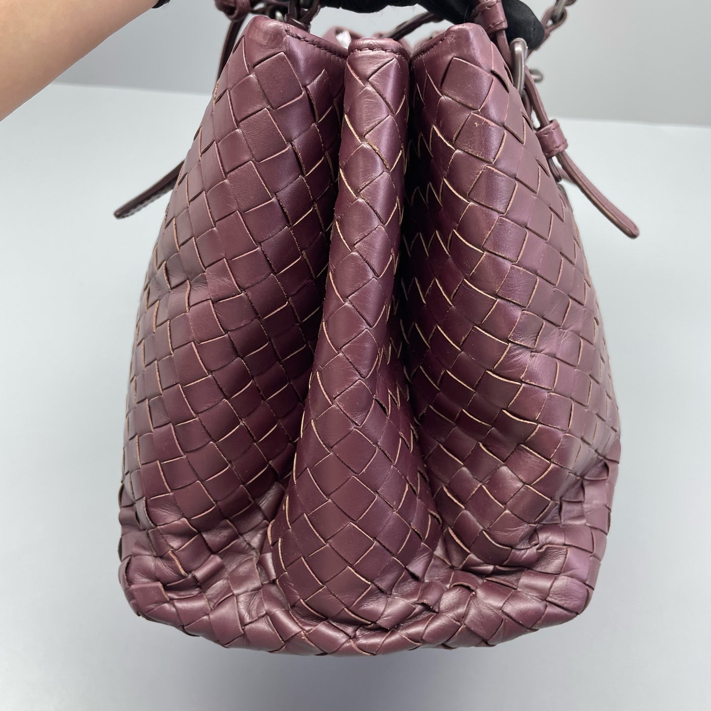 Bottega Veneta - Roma Woven Handbag - Leather - Burgundy - (Medium)