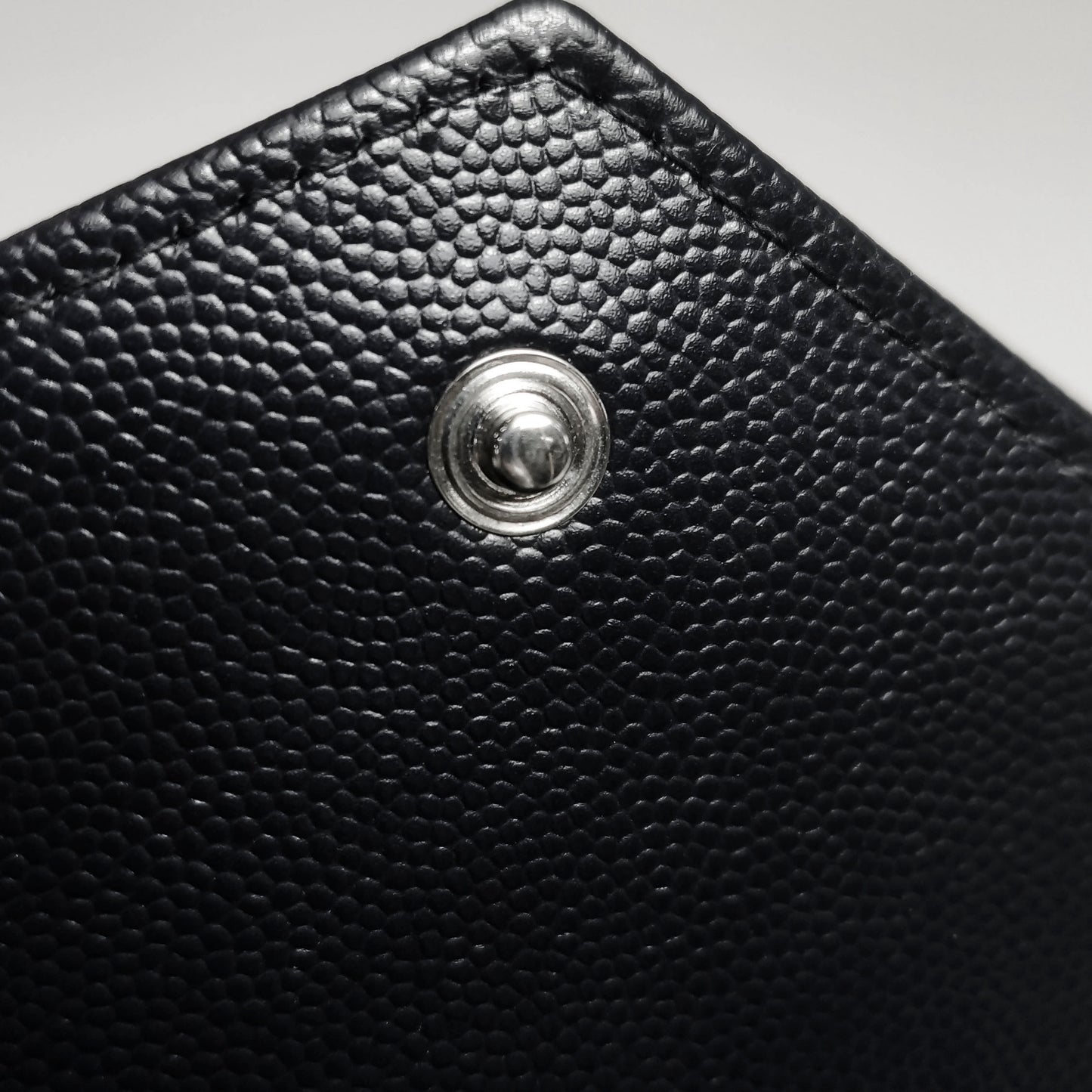 Saint Laurent - Envelope Chain Wallet - Caviar leather - Black - (small)