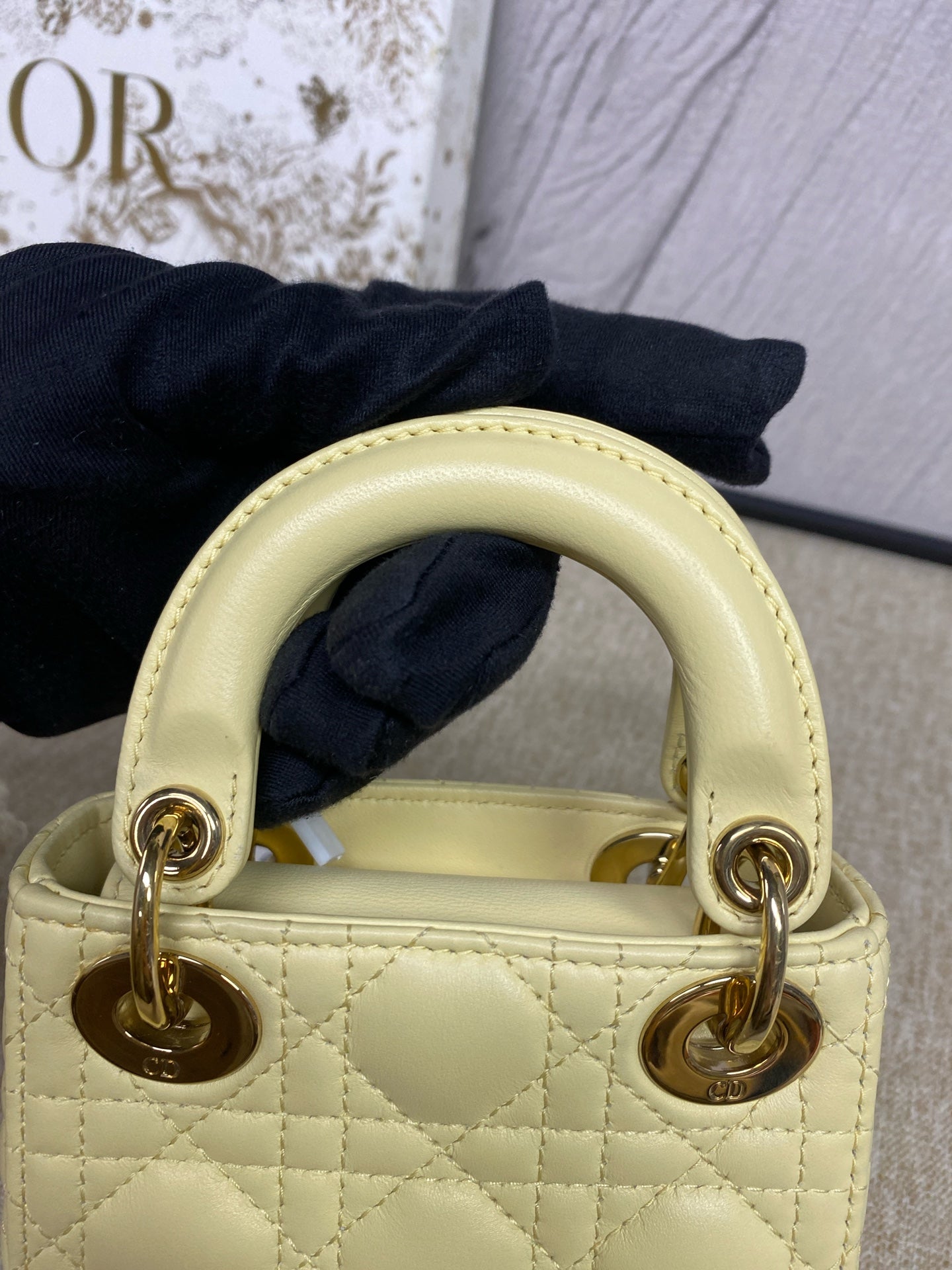 Dior - Lady Dior Ultra Mini - Lambskin leather - Yellow with Gold-Tone Hardware - (mini)