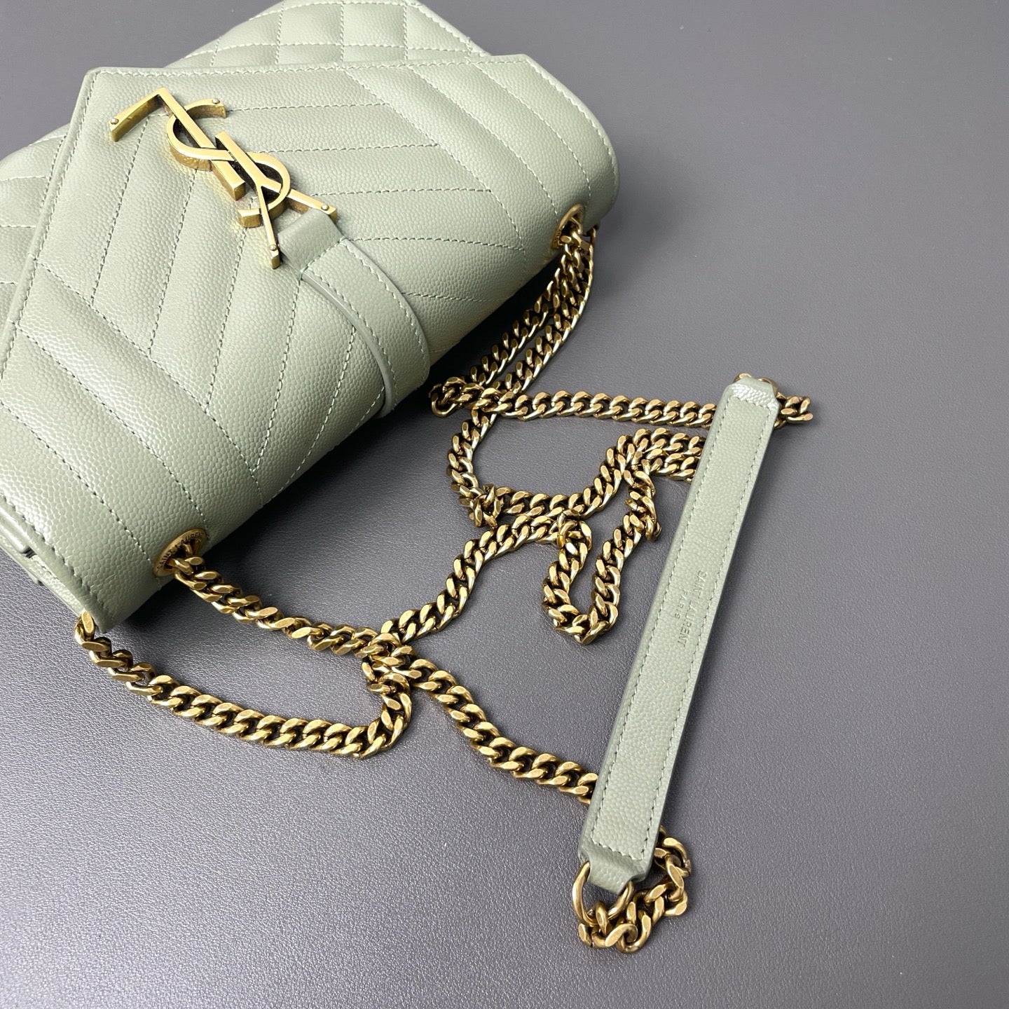 Saint Laurent - Monogram Envelope Chain Wallet - Grained leather - Green - (mini)
