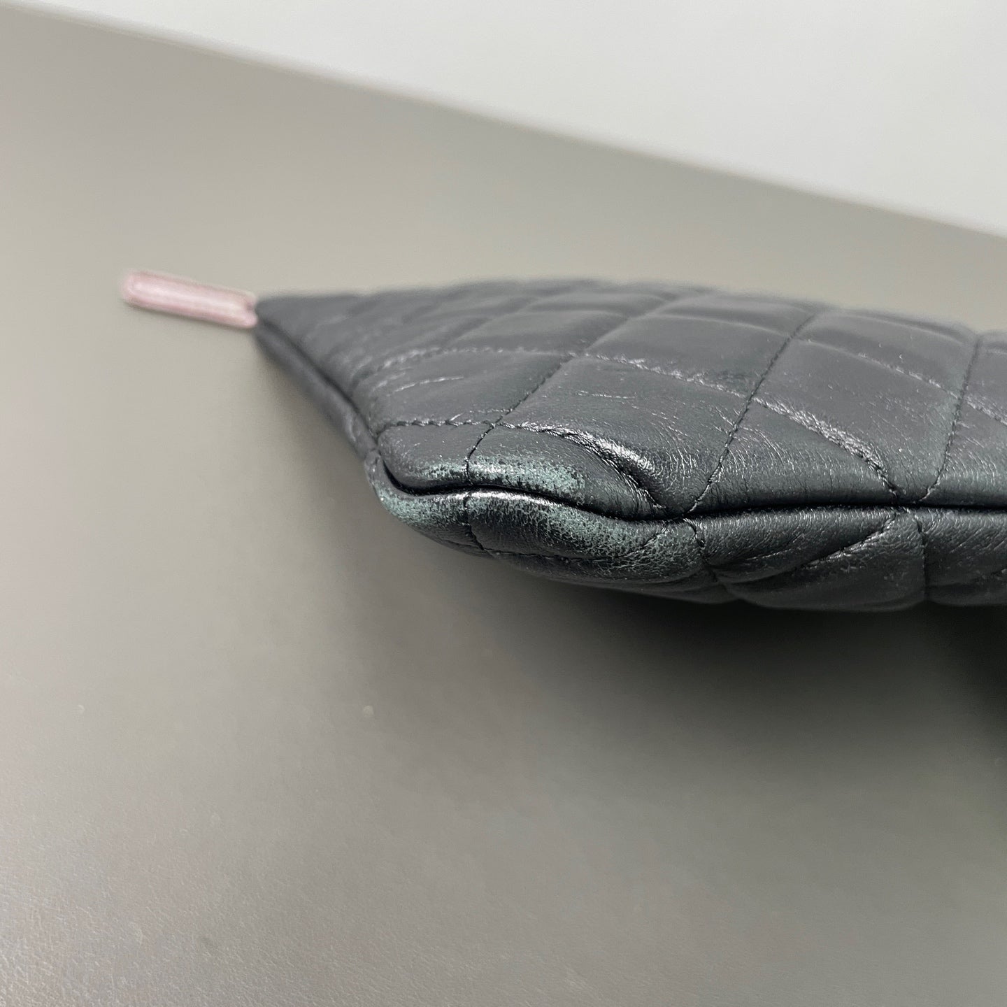 Chanel - Classic Quilted Clutch - Lambskin leather - Black - (Large)