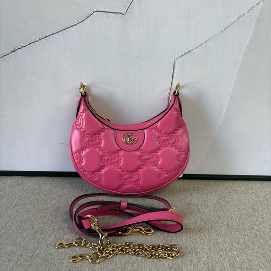 Gucci - Matelassé Half-Moon Bag - Leather - Pink - (Mini)