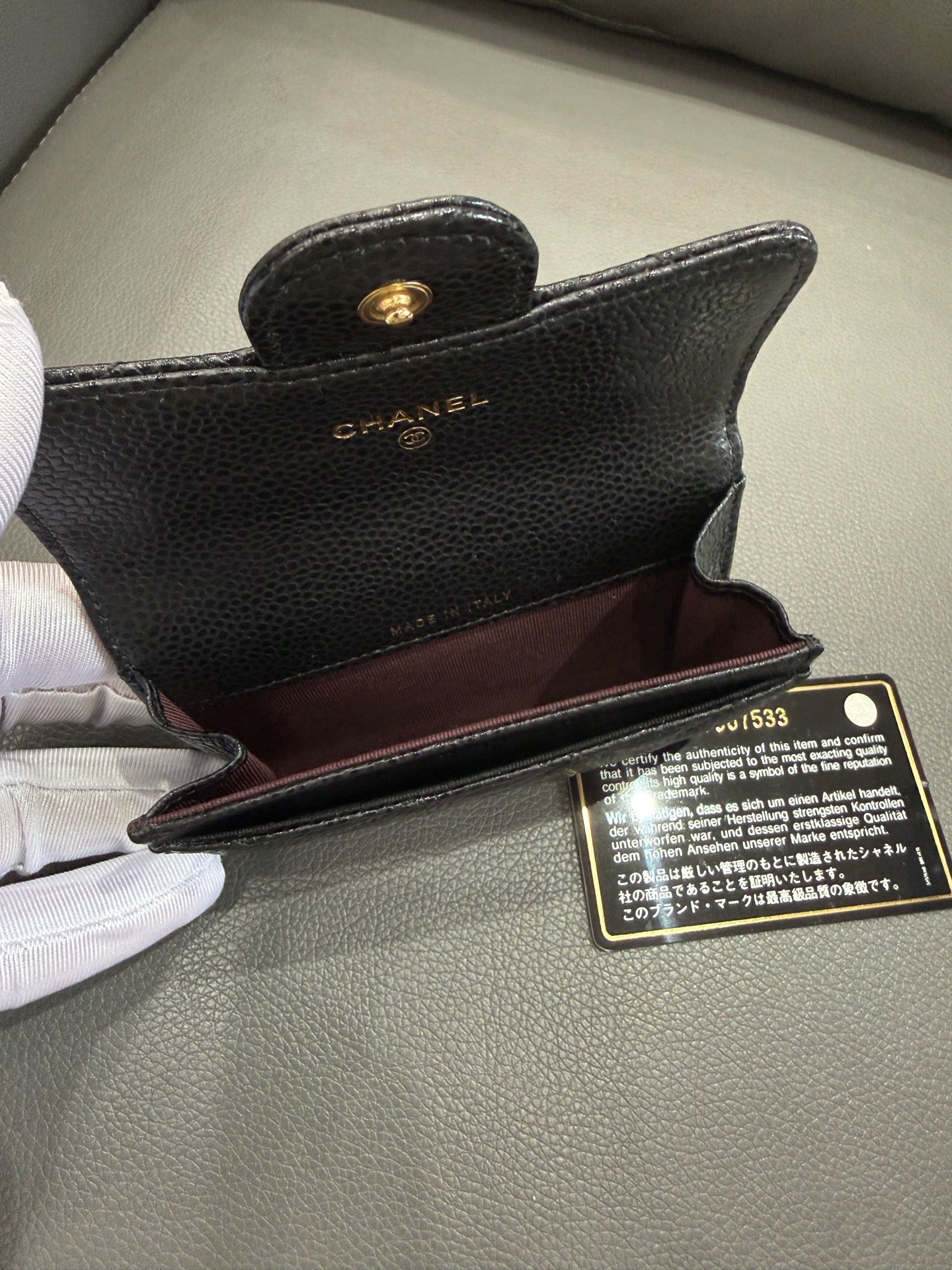 Chanel - Classic Flap Card Holder - Caviar leather - Black with Gold-Tone Hardware - (Small)