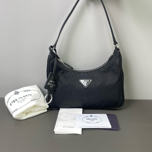 Prada - Re-Edition 2005 Nylon Shoulder Bag - Nylon and Leather - Black - (mini)