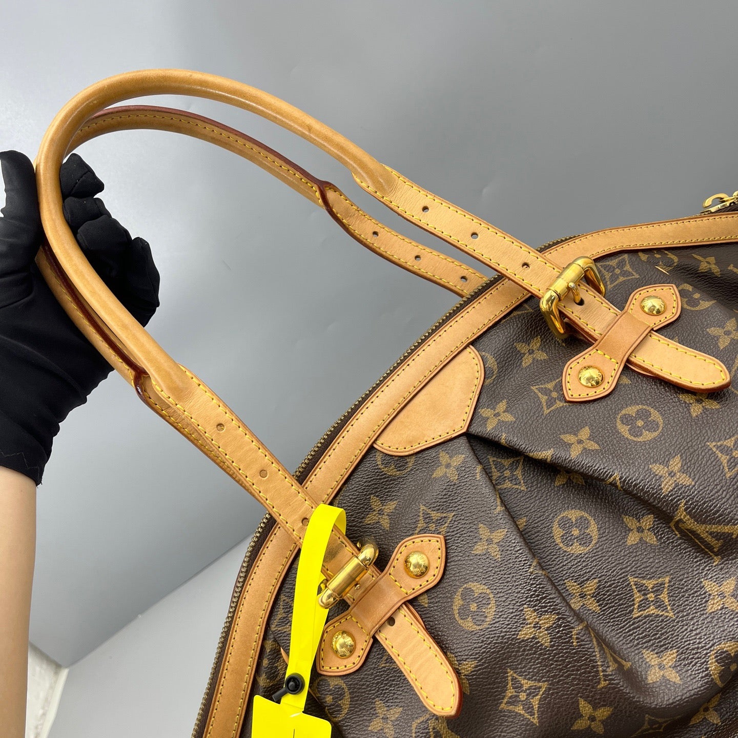 Louis Vuitton - Tivoli PM - Monogram coated canvas with Vachetta leather trim - Brown - (Medium)