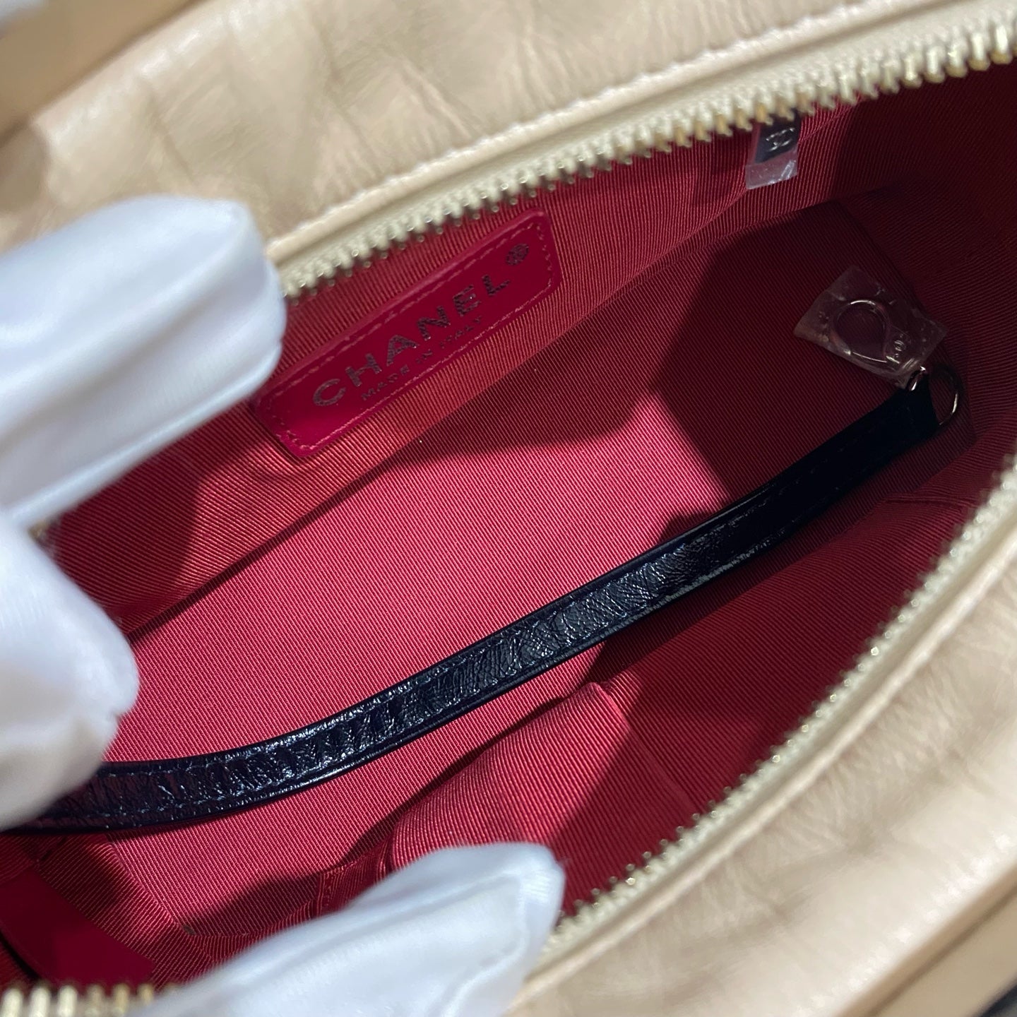 Chanel - Gabrielle Hobo Bag - Aged calfskin leather and smooth calfskin leather - Beige and Black - (small)