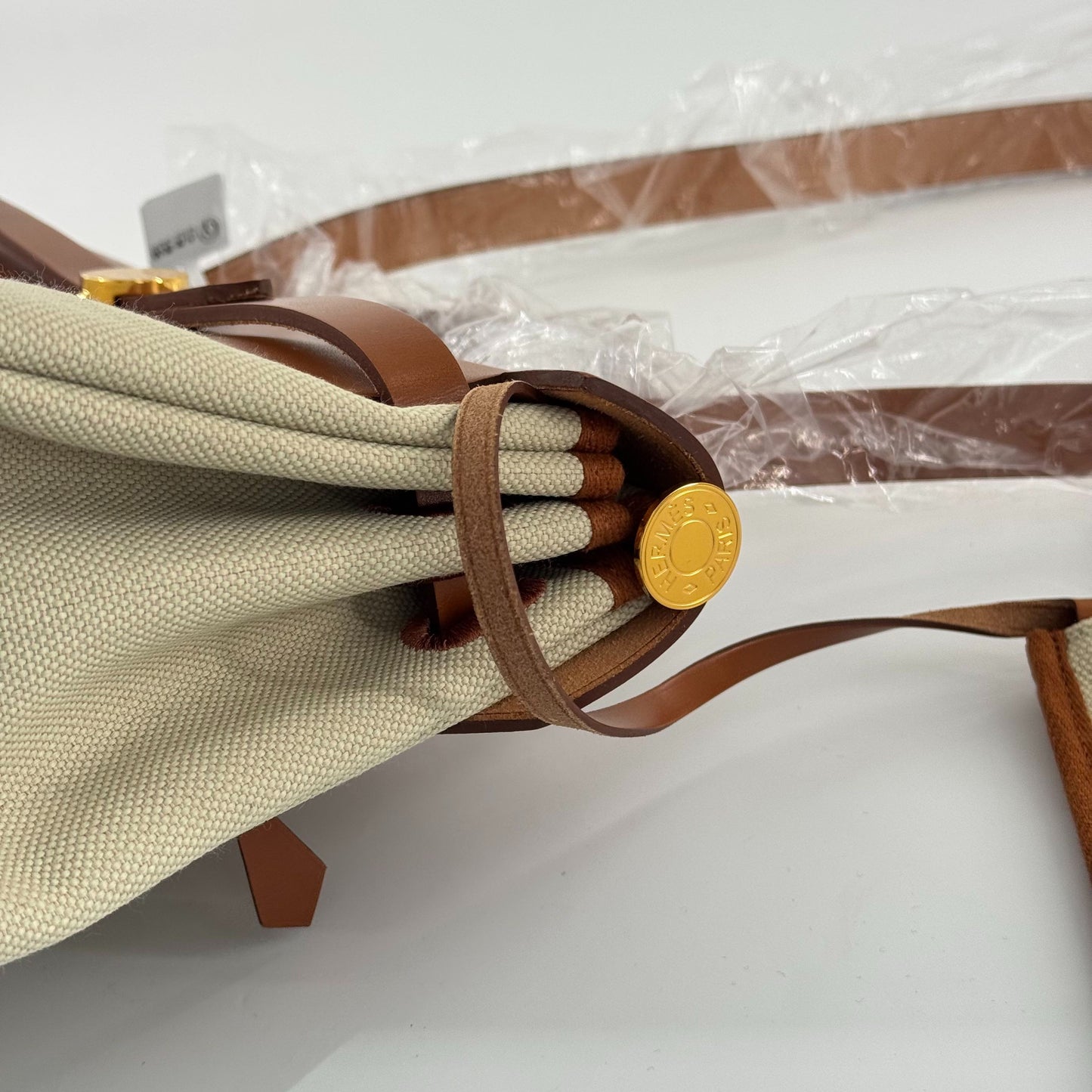 Hermes - Herbag Zip 31 Retourne - Canvas and Leather - Beige and Brown with Gold-Tone Hardware - (Medium)