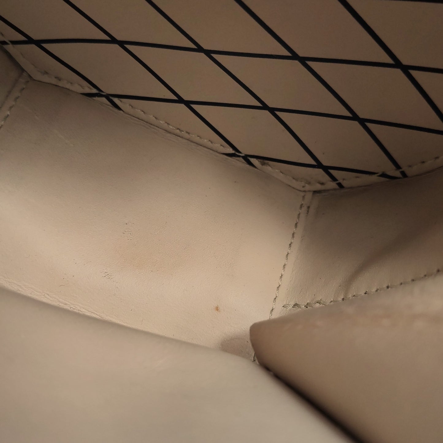 Louis Vuitton - MINI BOITE CHAPEAU - Monogram coated canvas with Vachetta leather trim - Brown - (mini)