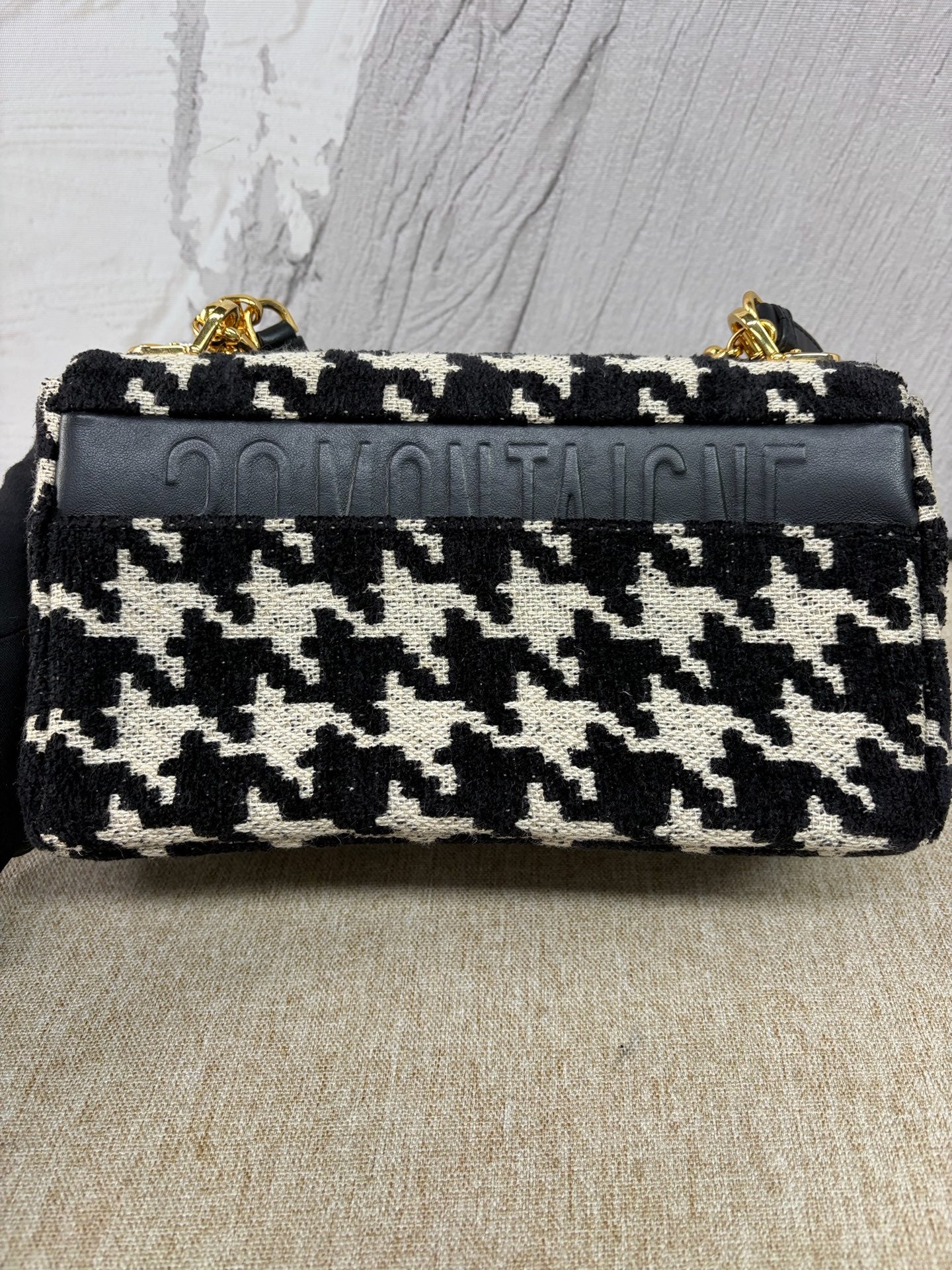 Dior - Caro Houndstooth Chain Bag - Tweed with Leather trim - Multicolour (Black and White) with Gold-Tone Hardware - (Medium)