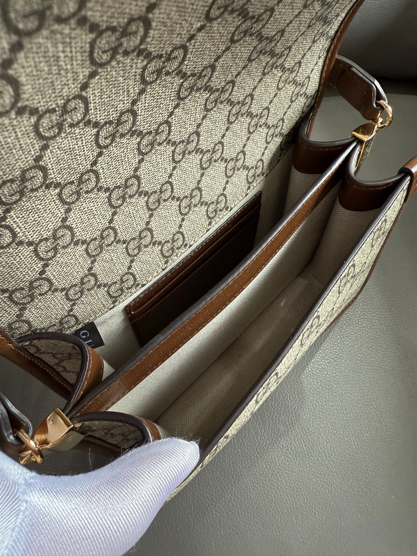 Gucci - GG Retro Mini Messenger Accordion Bag 041 Label - GG Supreme canvas with Leather trim - Beige - (mini)