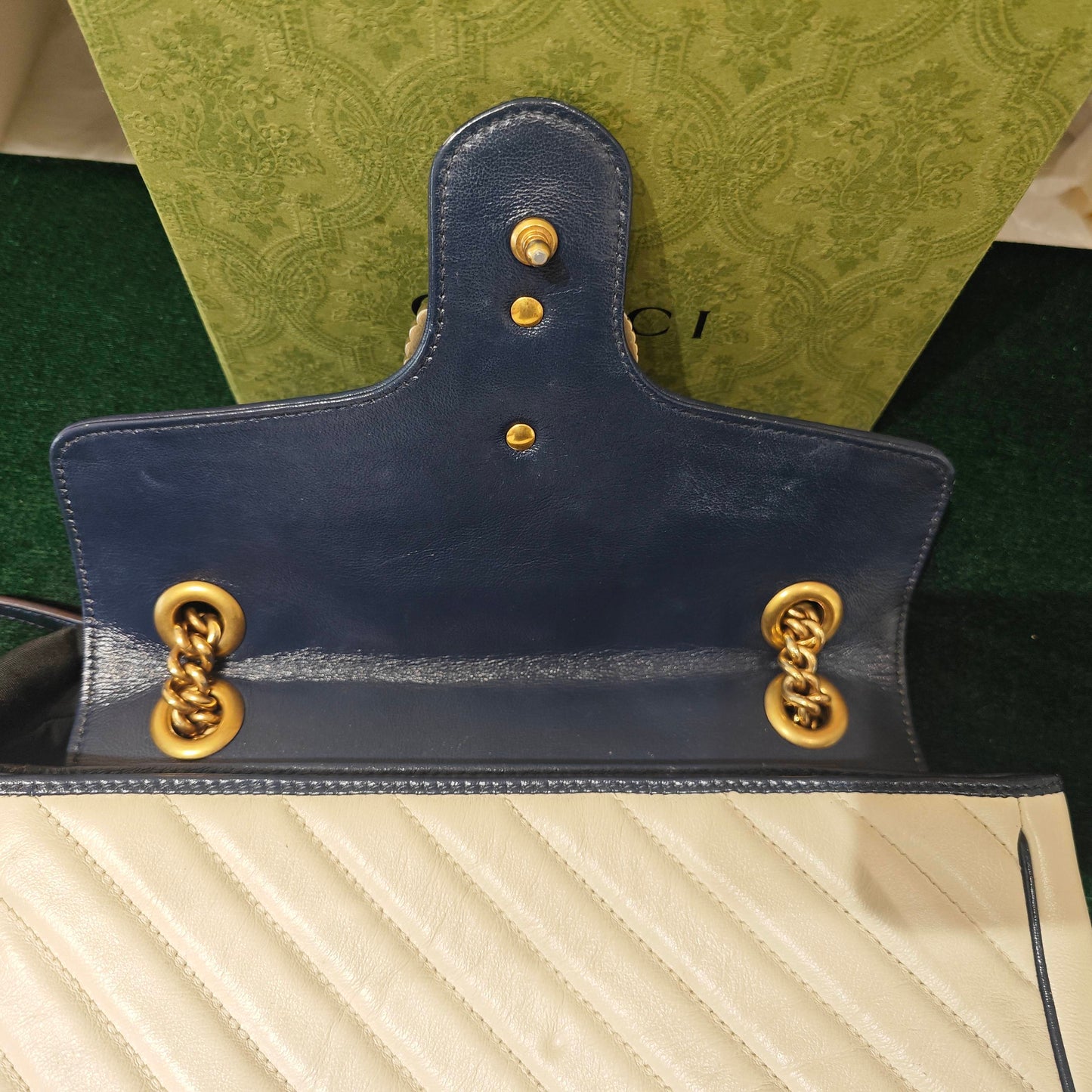 Gucci - Marmont - Leather - Beige with Navy Accents - (medium)