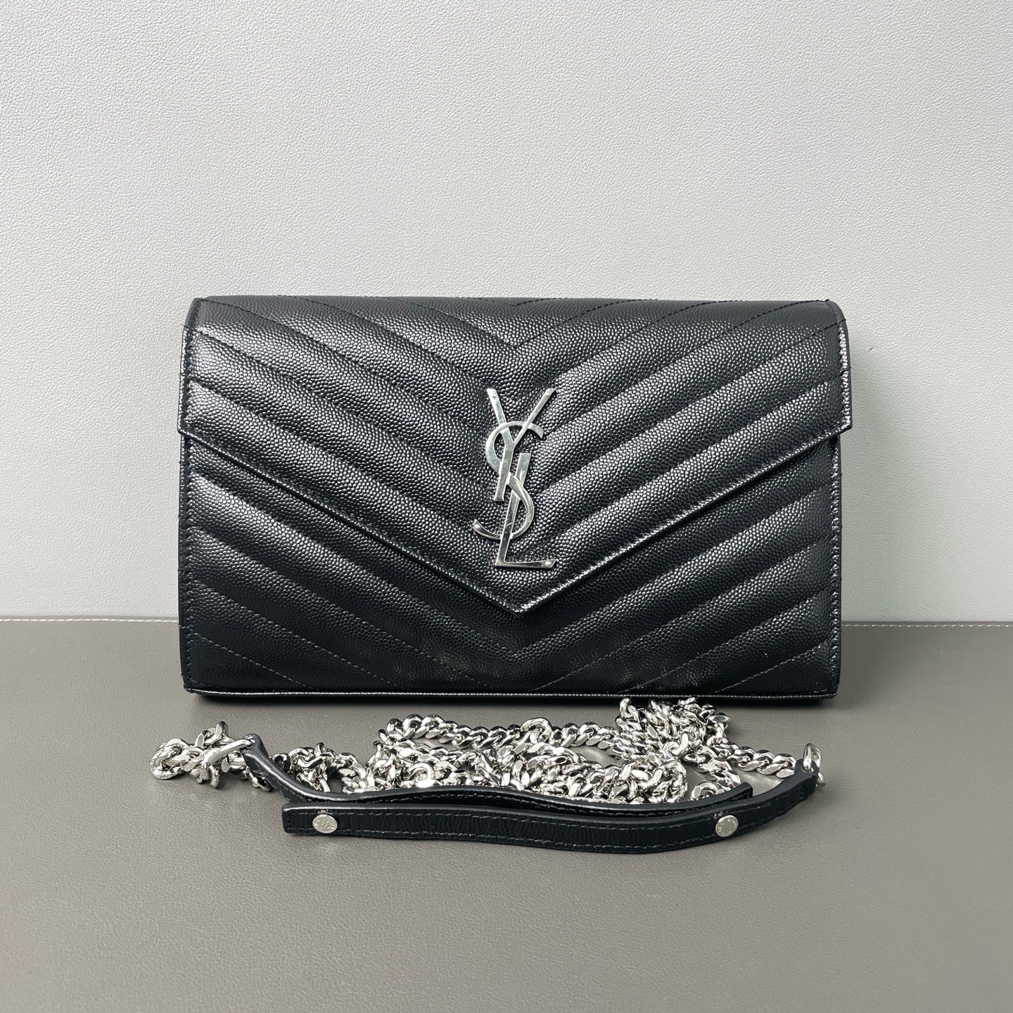 Saint Laurent - Envelope Wallet on Chain (WOC) - Caviar leather - Black - (mini)