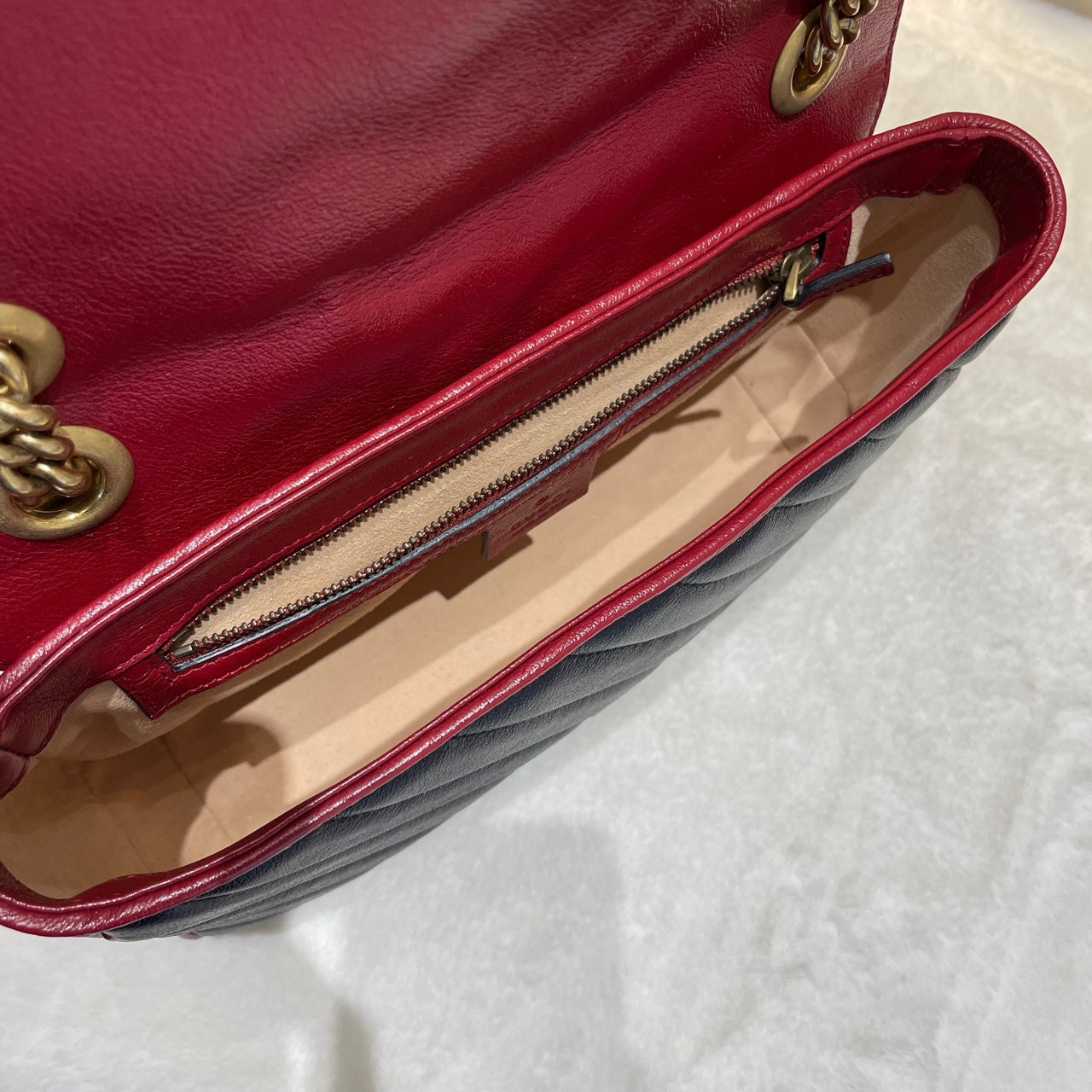 Gucci - GG Marmont Matelassé Shoulder Bag 26 - Leather - Black - (medium)