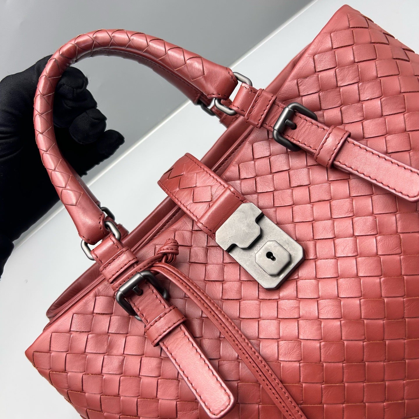 Bottega Veneta - Roma - Lambskin leather - Brick Red - (Medium)