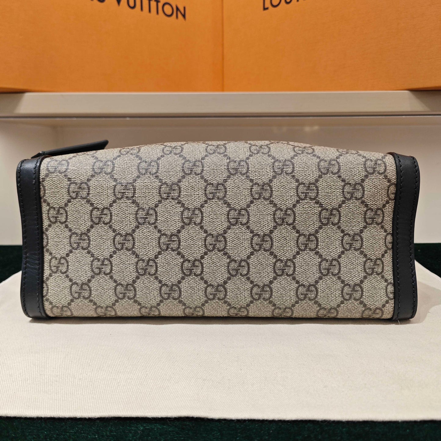 Gucci - Padlock Small Shoulder Bag - GG Supreme canvas with leather trim - Beige and Black - (small)