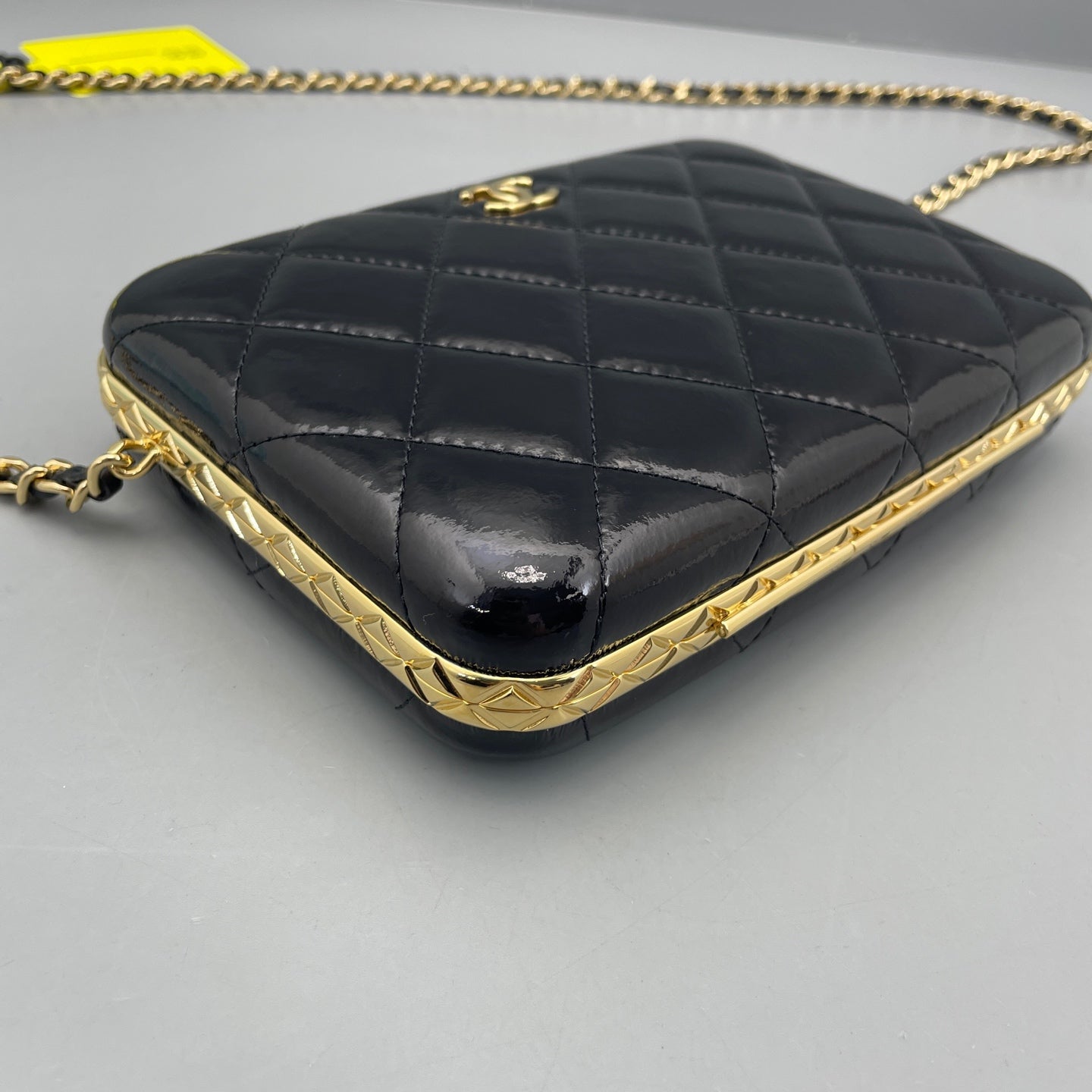Chanel - Chain Clasp Bag - Patent leather - Black - (Mini)