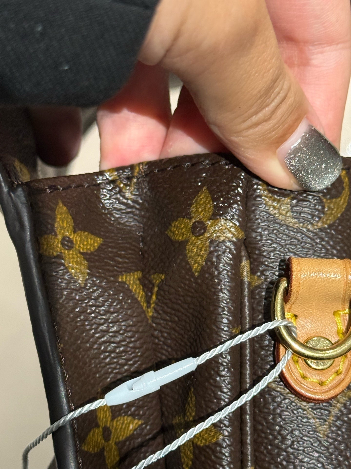 Louis Vuitton - Pochette Metis - Monogram canvas with natural cowhide leather trim - Brown - (medium)