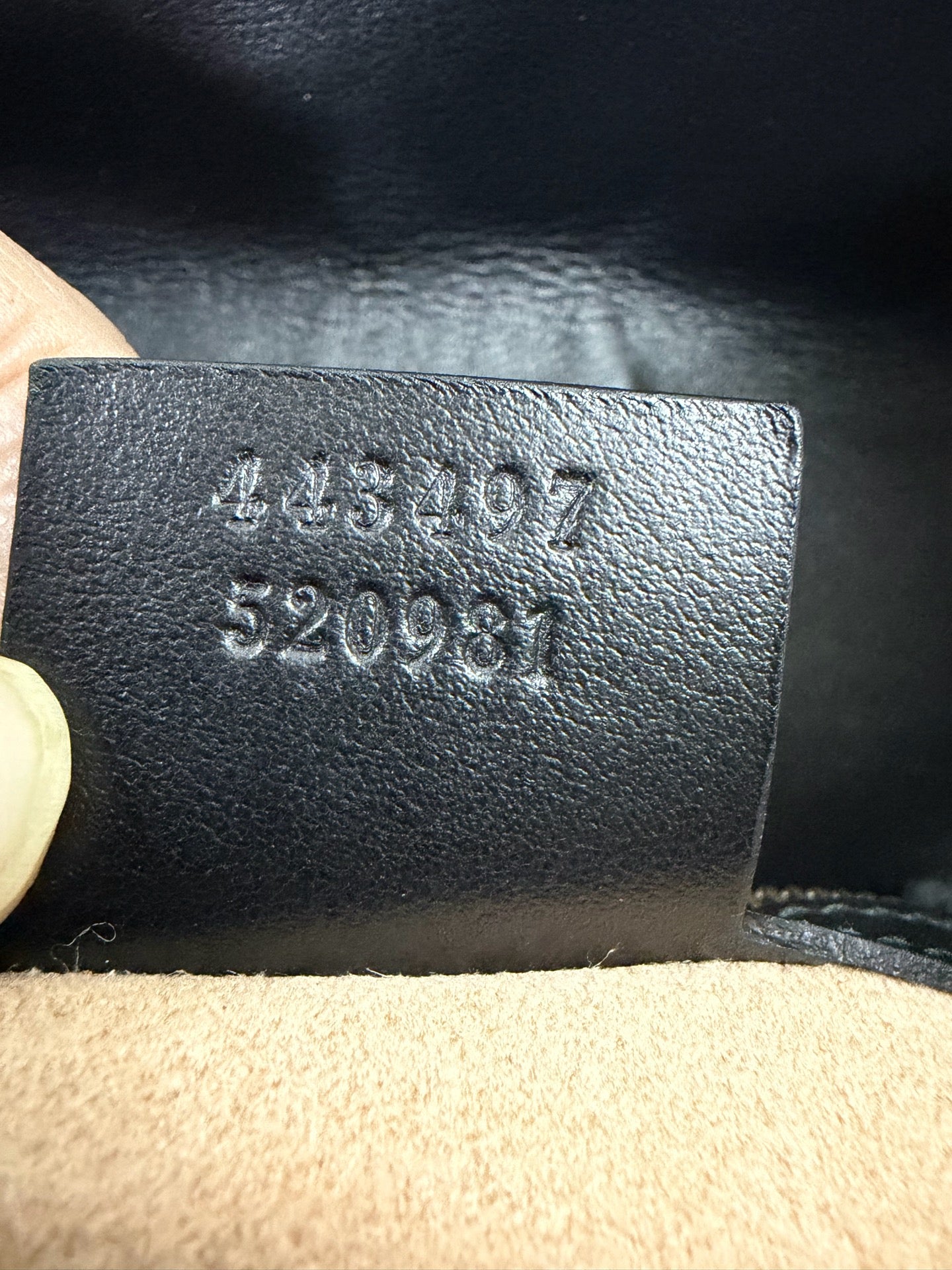 Gucci - Marmont Matelassé Shoulder Bag - Leather - Black - (small)