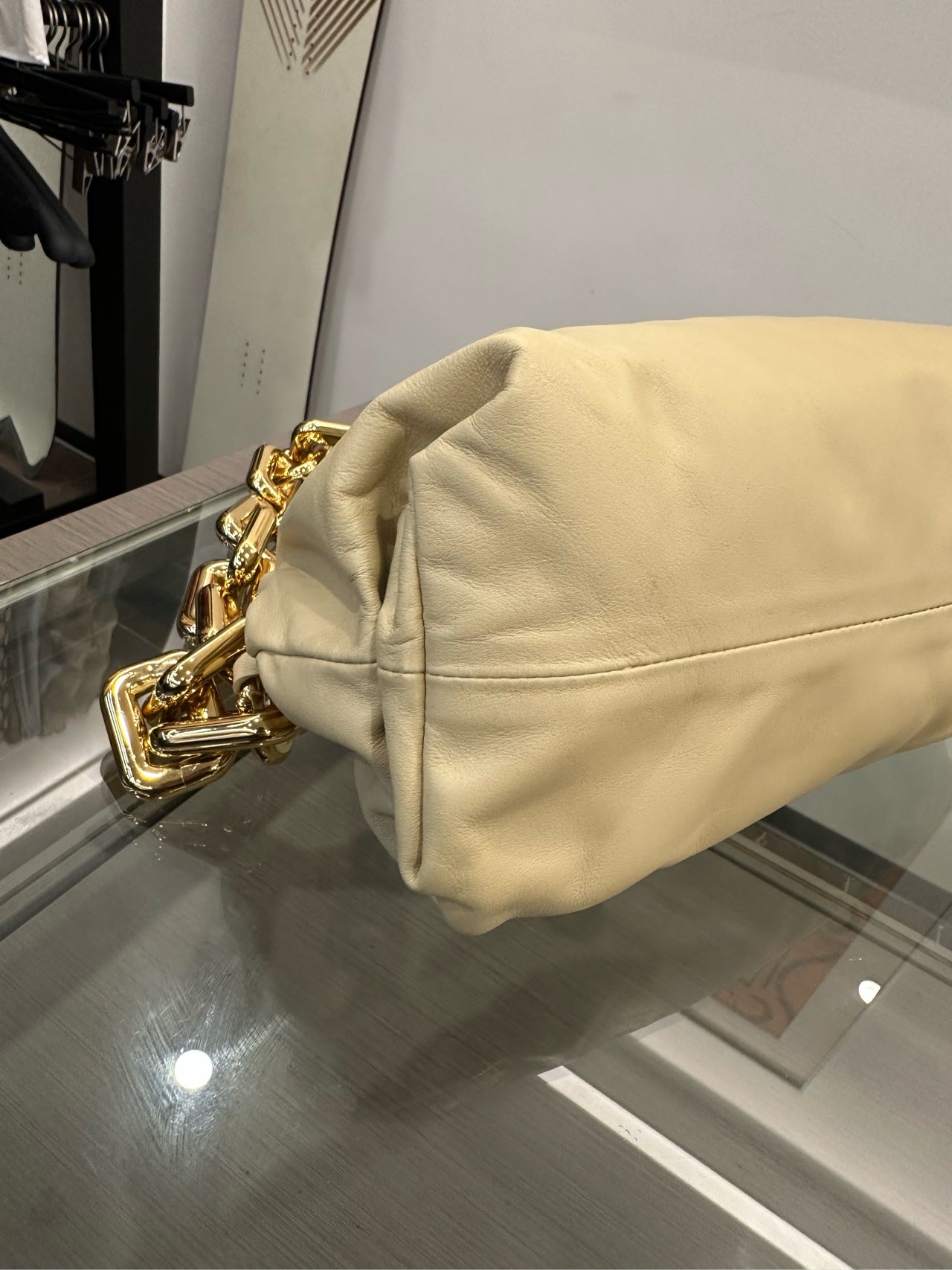 Bottega Veneta - The Chain Pouch - Leather - Beige - (medium)
