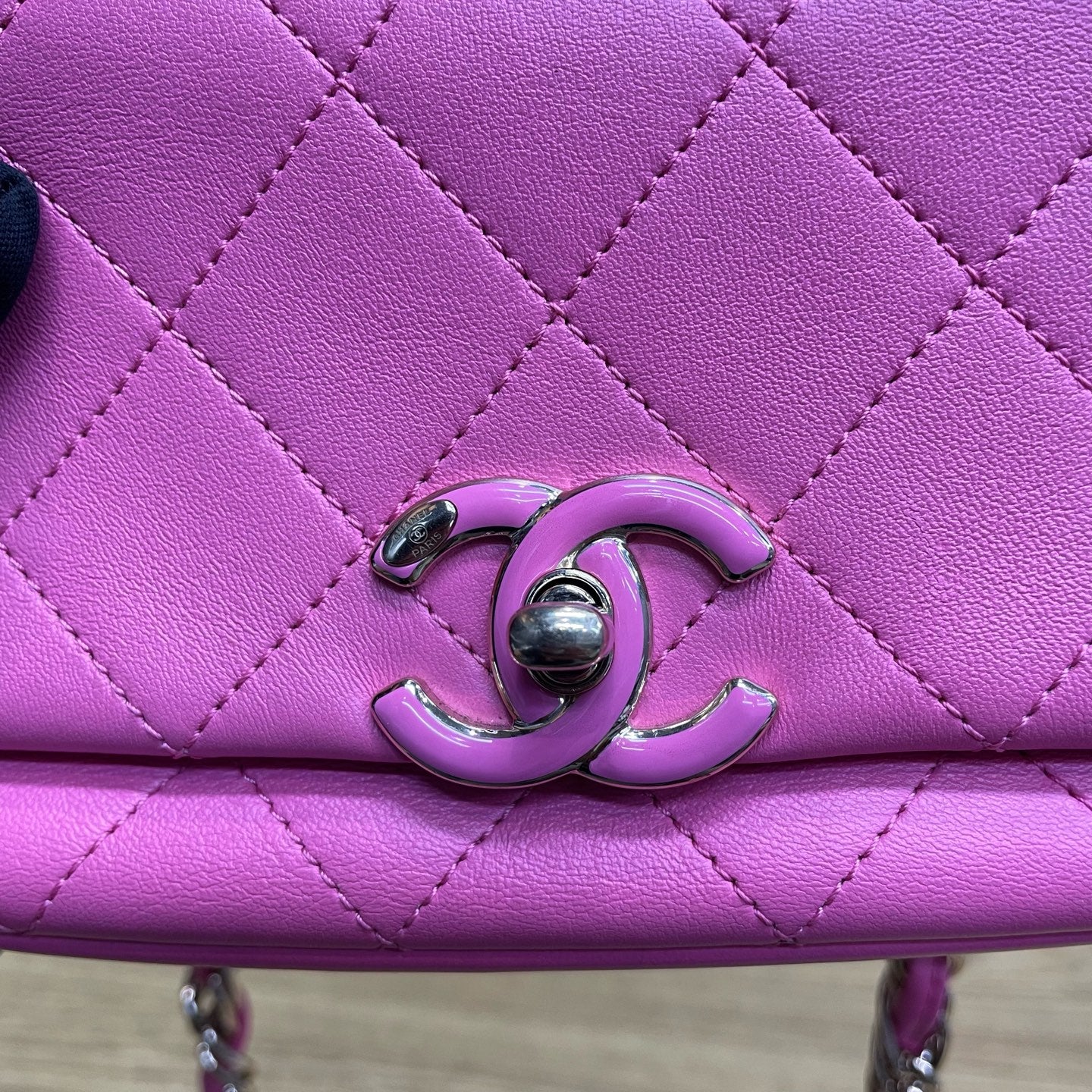 Chanel - Classic Flap Mini (Large Rectangular) - Lambskin leather - Pink - (mini)