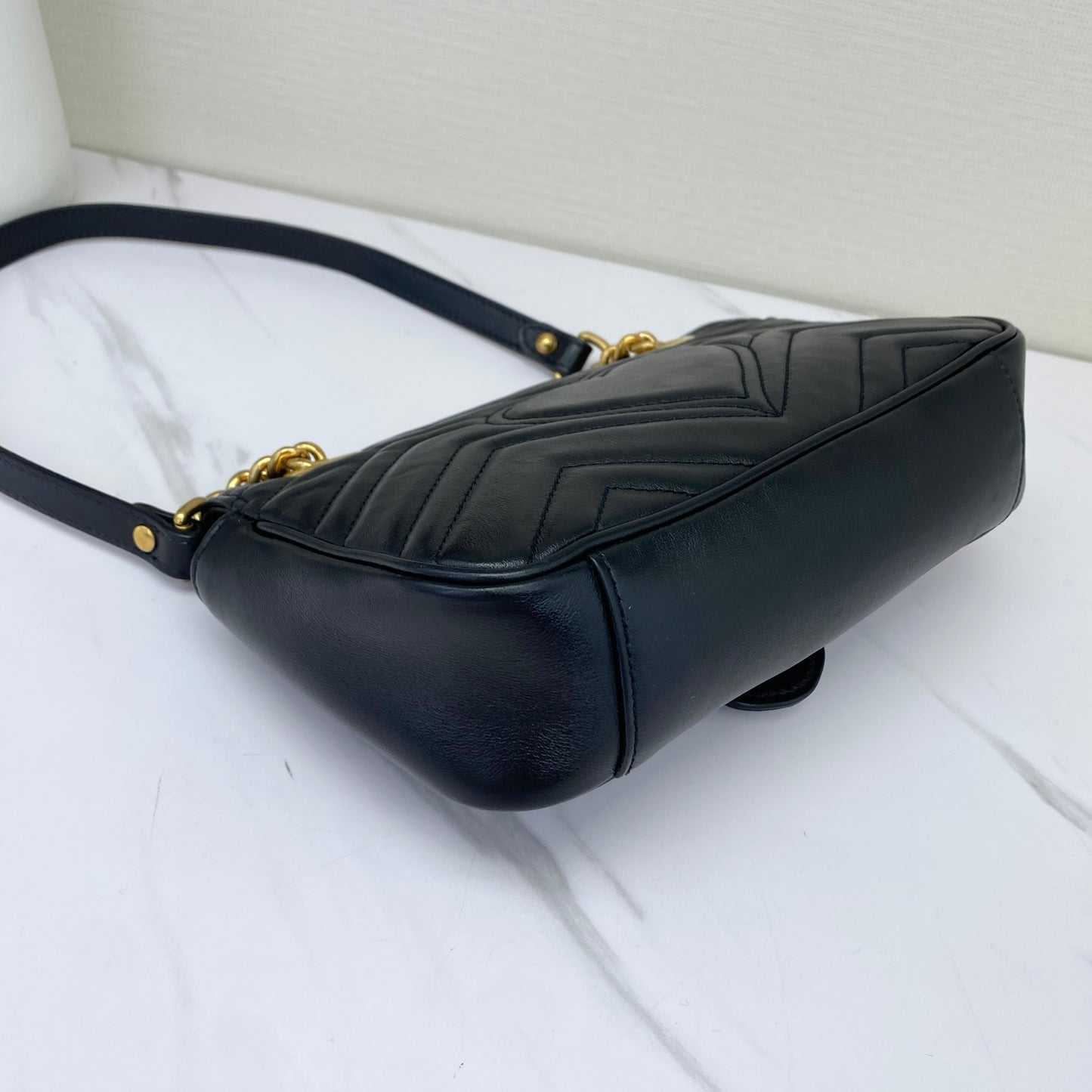 Gucci - GG Marmont Matelassé Shoulder Bag - Leather - Black - (small)