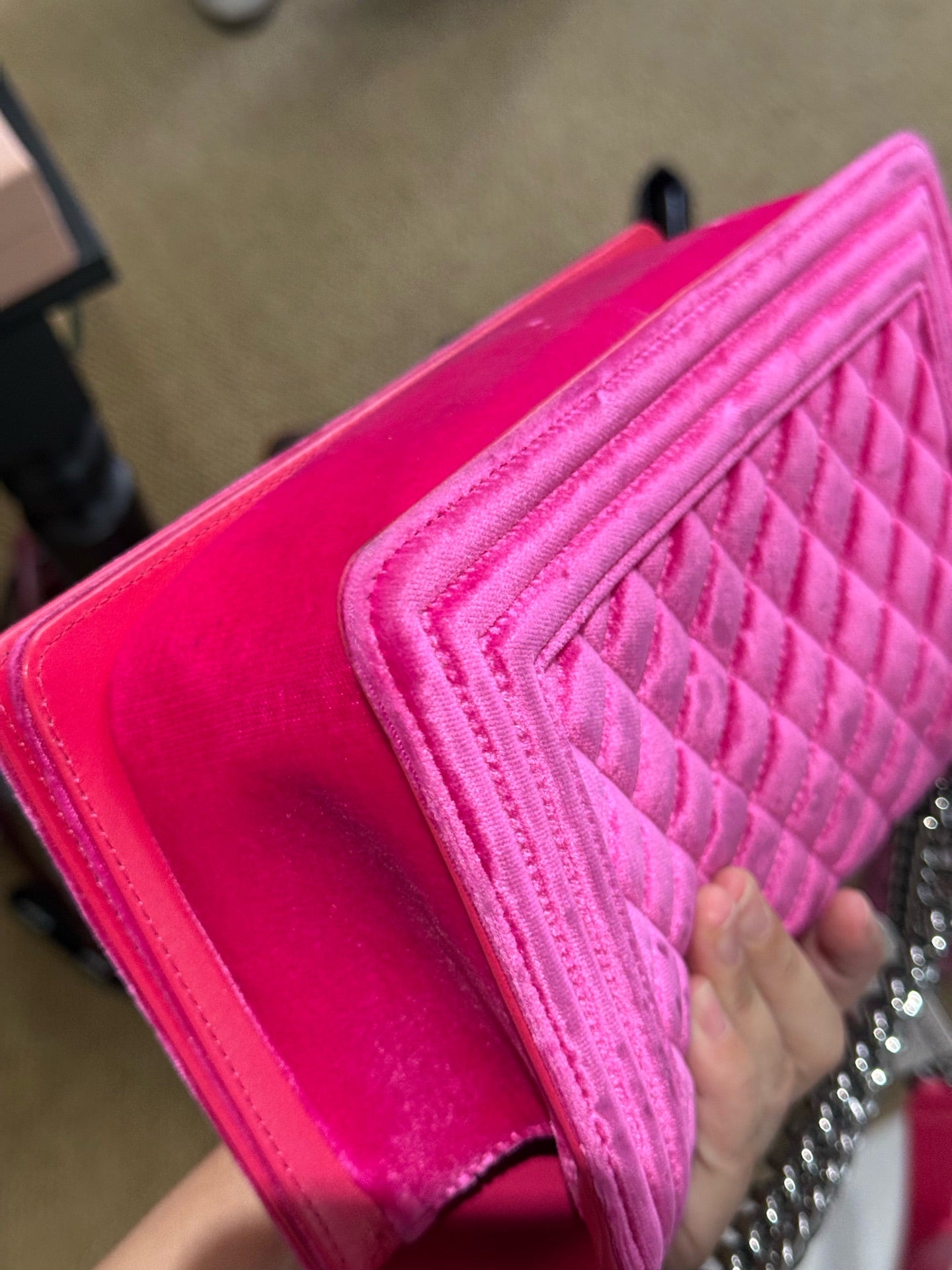 Chanel - Le Boy - Velvet - Pink - (Medium)