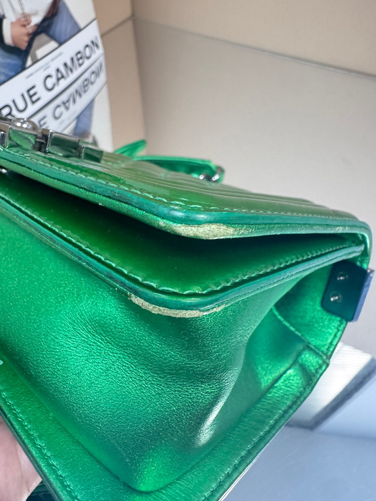 Chanel - Le Boy Small - Patent leather with metallic leather accents - Green - (Small)