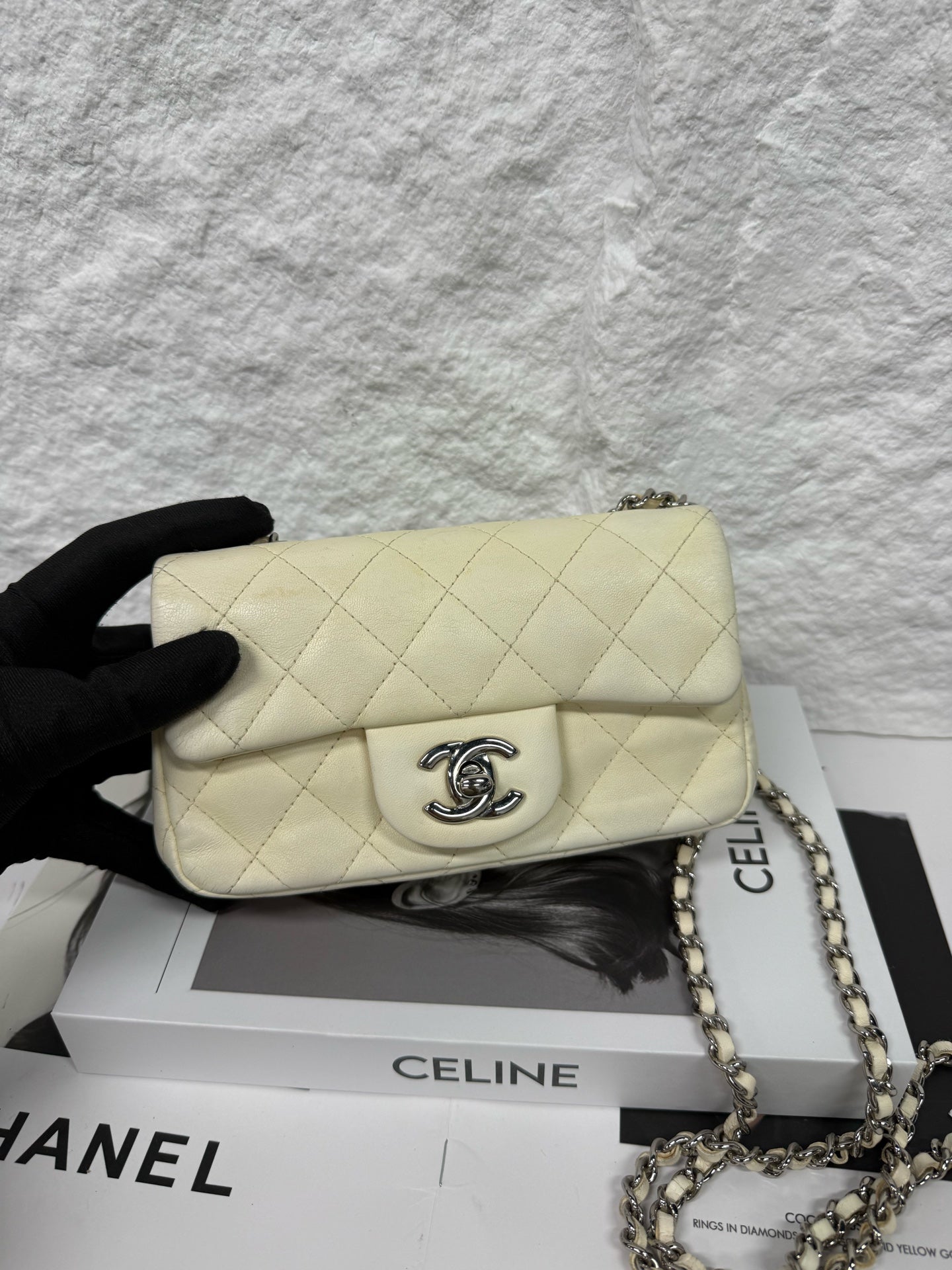 Chanel - Classic Flap Mini - Lambskin leather - Cream - (mini)