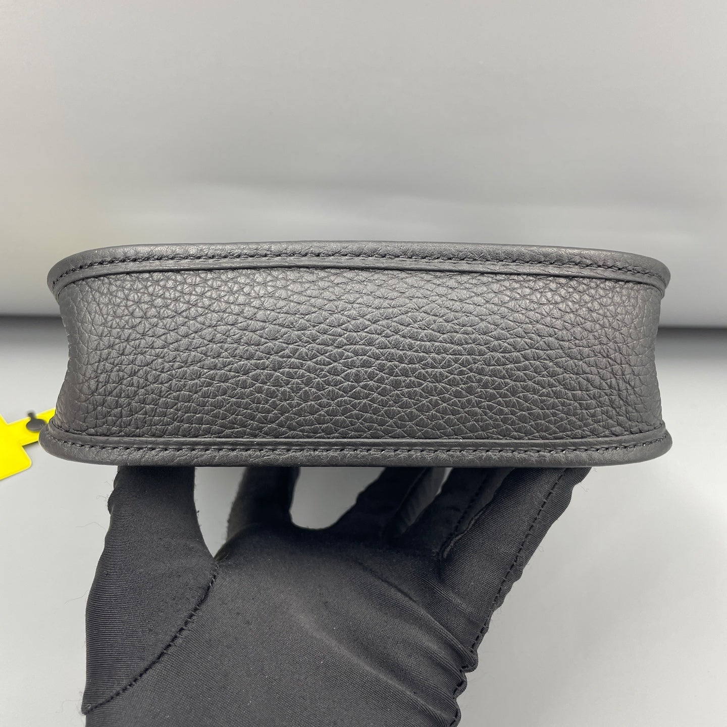 Hermes - Evelyne Mini - Taurillon Clemence leather - Black with Gold-Tone Hardware - (mini)