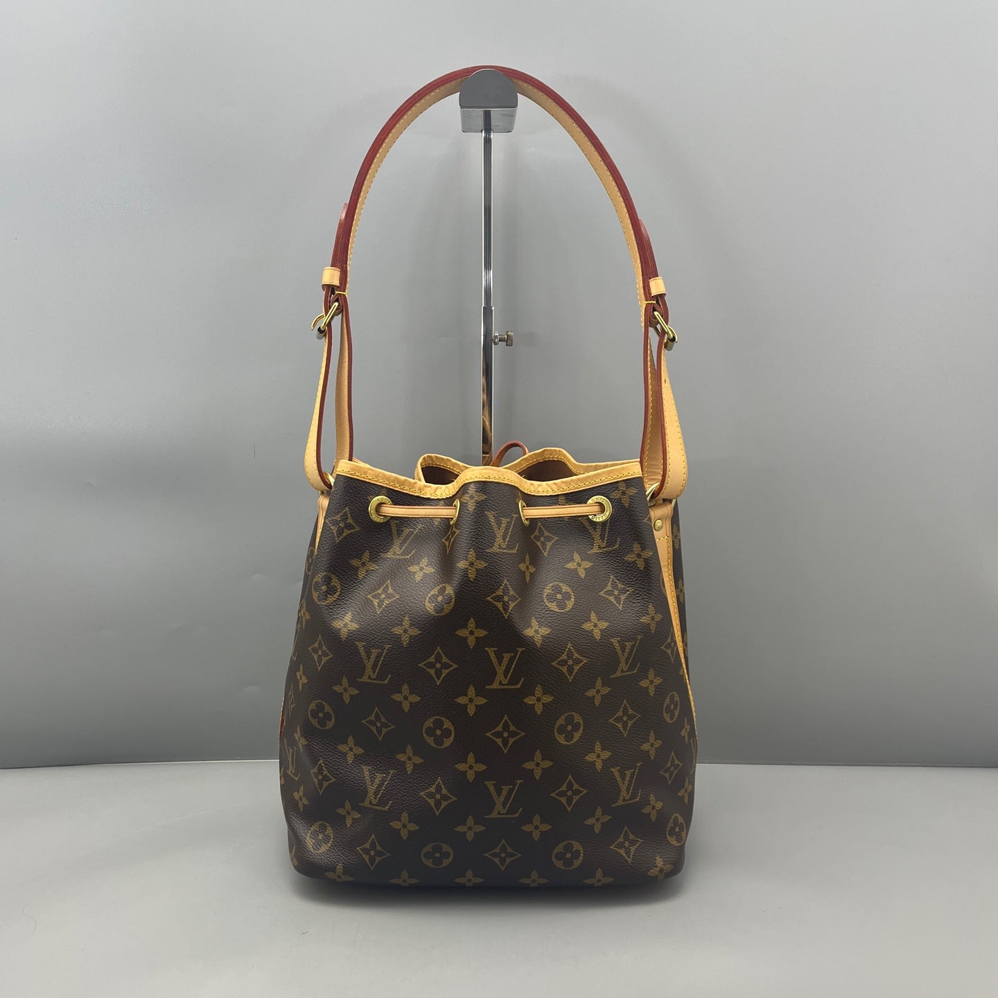 Louis Vuitton - Noé - Monogram coated canvas and Vachetta leather - Brown - (Medium)