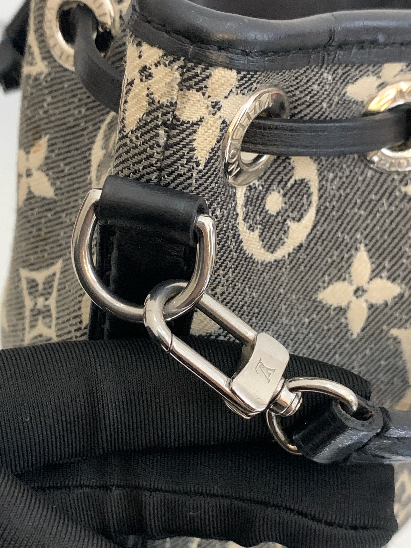Louis Vuitton - Noe Denim Monogram Bucket Bag - Denim with cowhide leather trim - Grey - (mini)