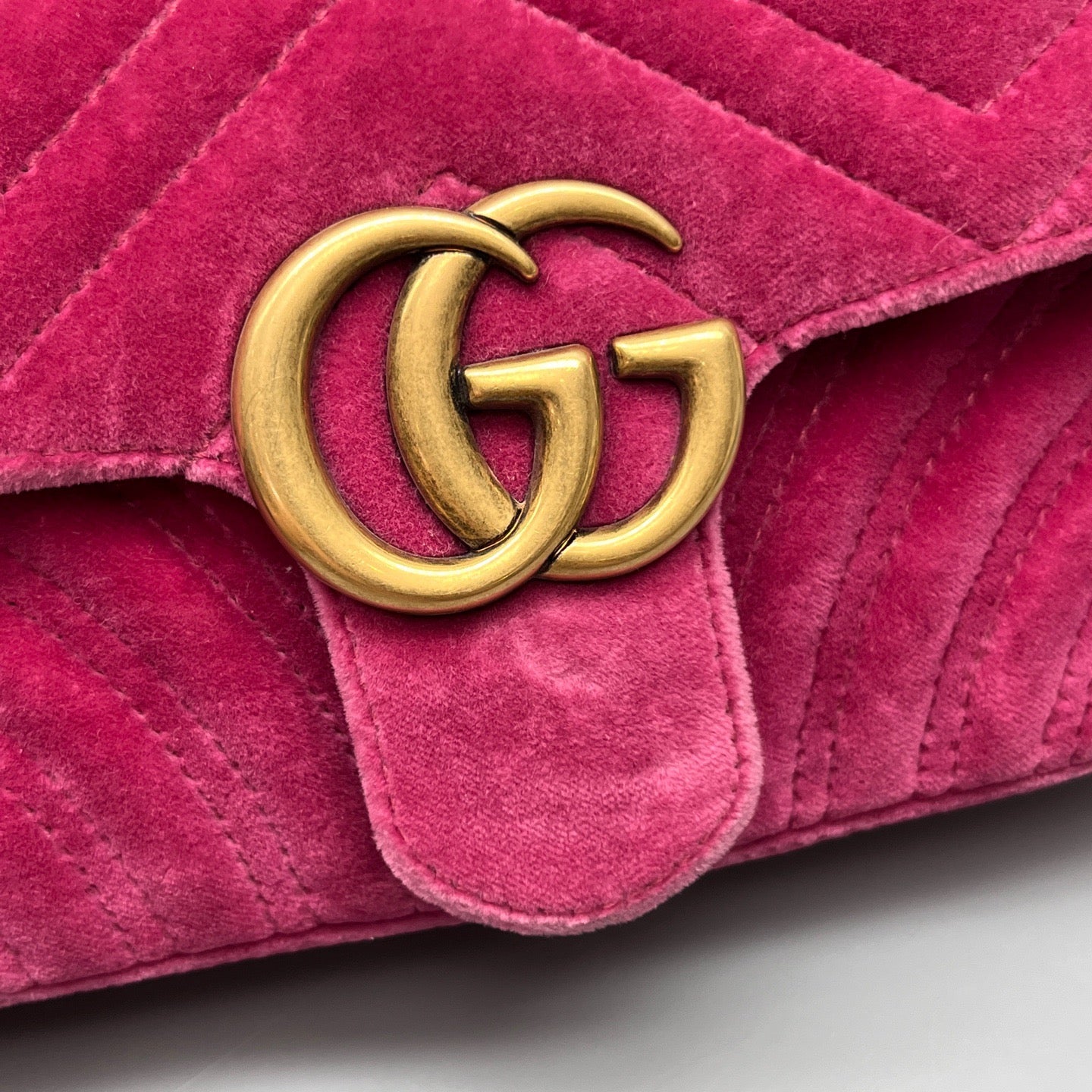 Gucci - GG Marmont Matelassé Small Chain Shoulder Bag - Velvet - Pink - (Small)