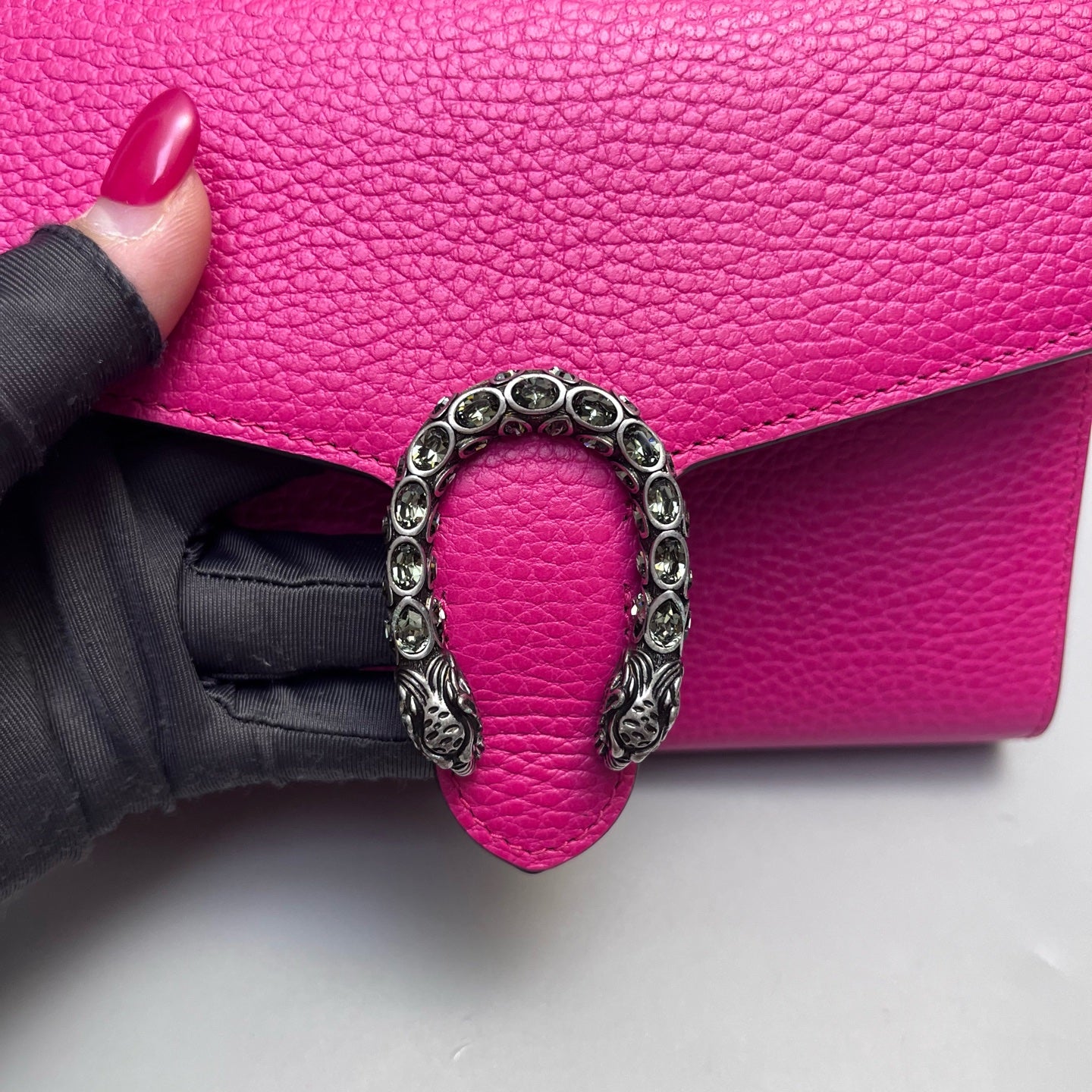 Gucci - Dionysus Wallet on Chain (WOC) with Crystal Buckle - Grained leather - Hot Pink with Aged Silver-Tone Hardware - (mini)