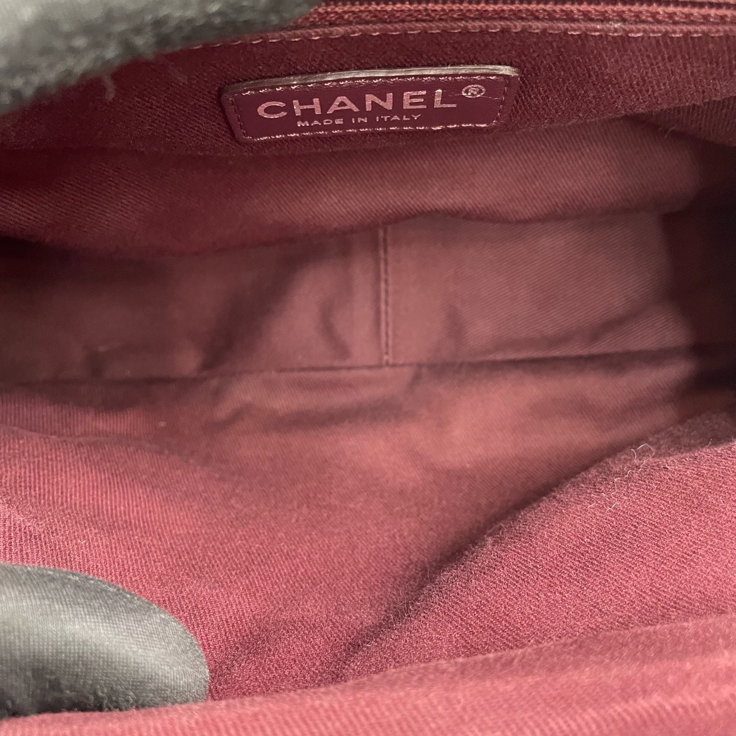 Chanel - Paris-Bombay Bowling Chain Bag - Quilted lambskin leather and tweed - Black with silver-tone hardware and burgundy accents - (Medium)