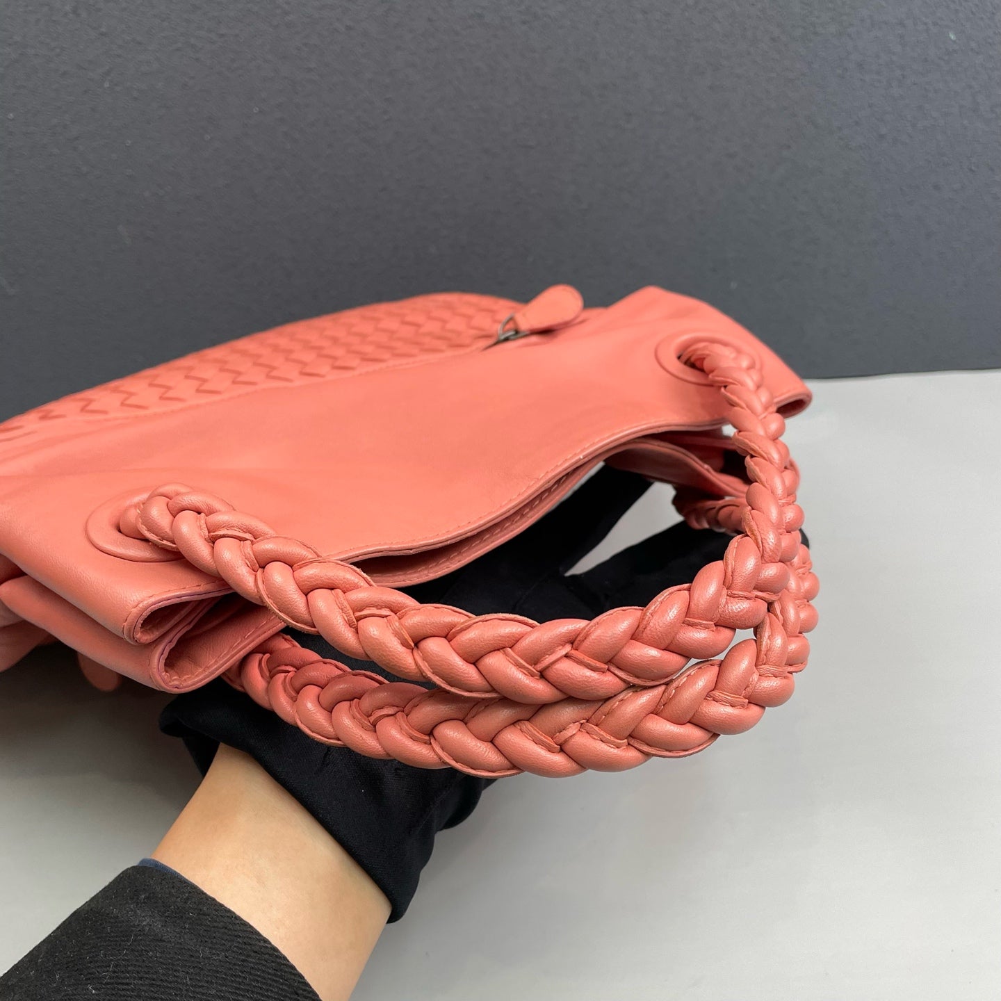 Bottega Veneta - Intrecciato Tote Bag - Leather - Pink - (Large)