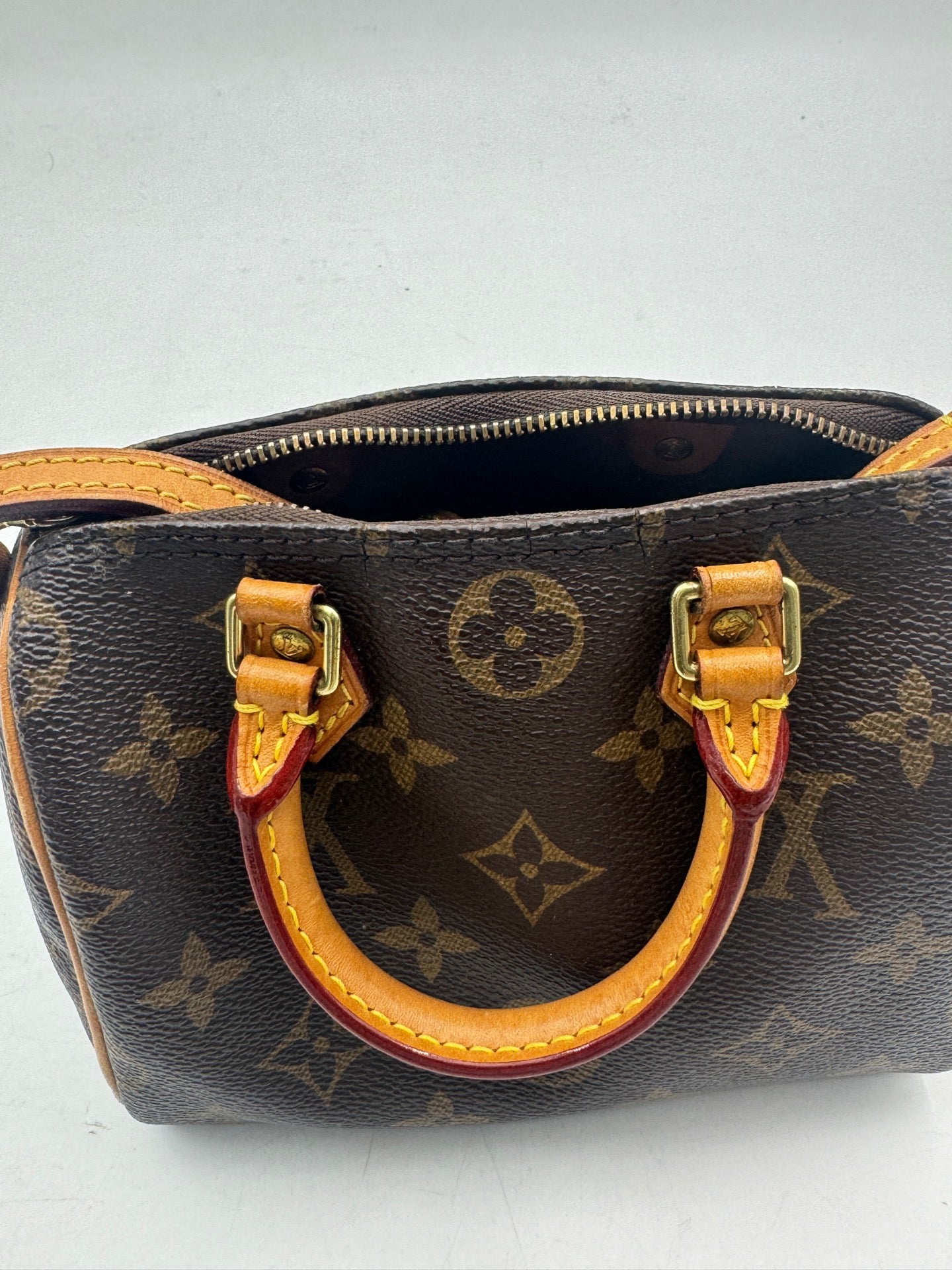 Louis Vuitton - Nano Speedy - Monogram coated canvas with natural cowhide leather trim - Brown - (Mini)